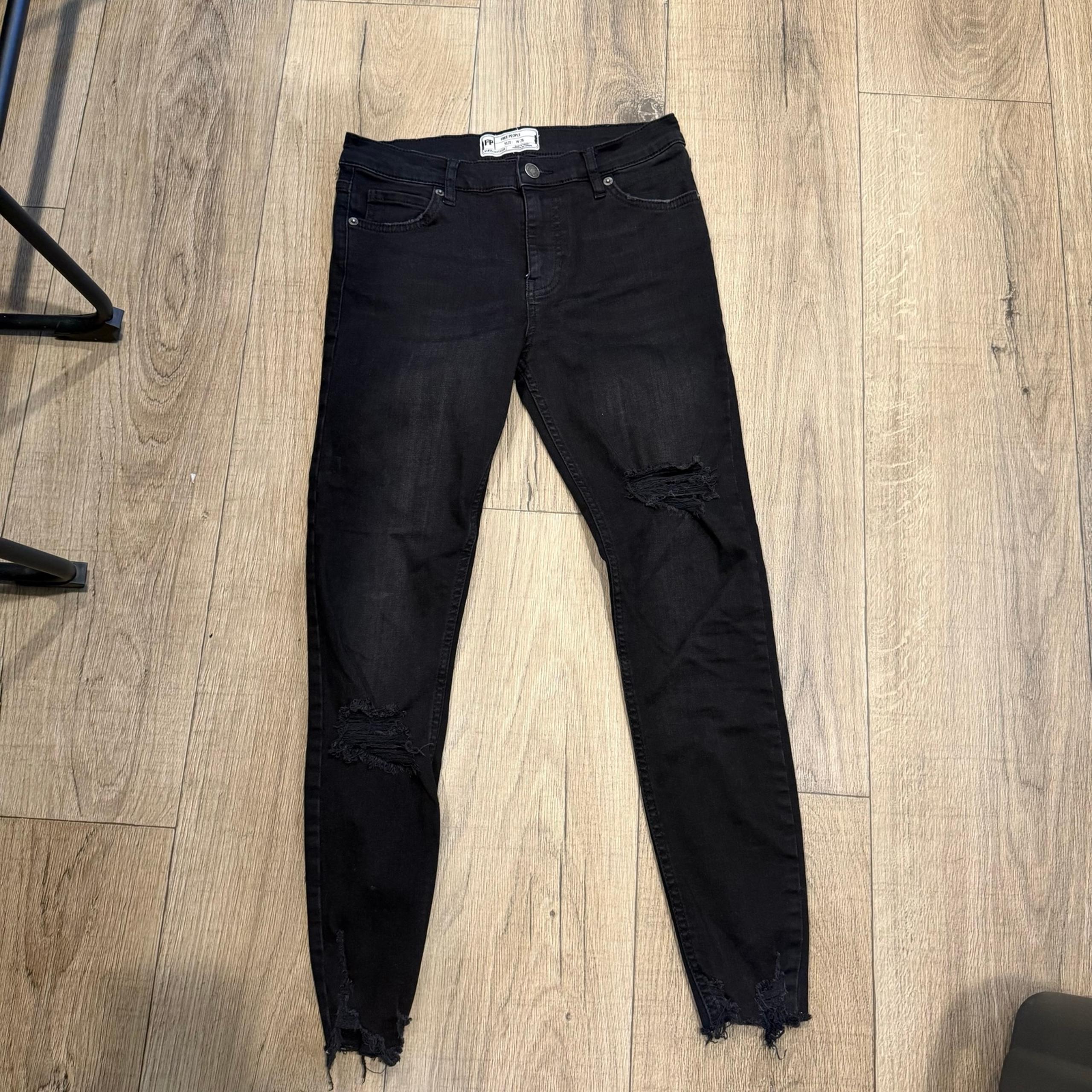 Free People Size 26 Black Distressed Women's Jeans