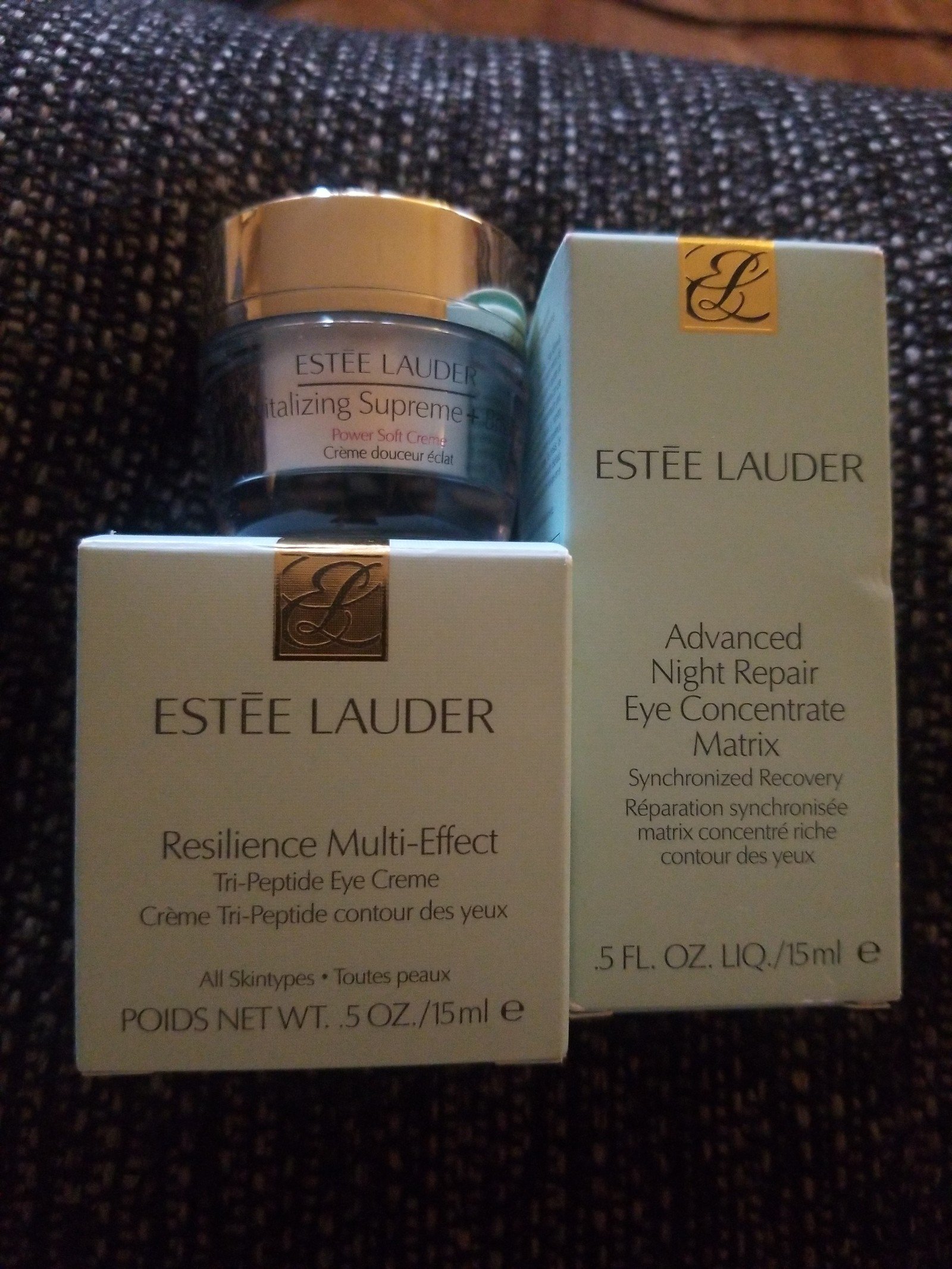 Bundle of estee lauder only for 50