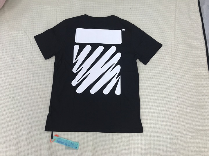 Off-White T-shirt-L