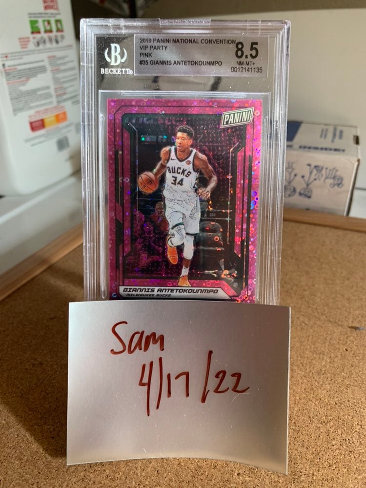 Giannis Pink Disco