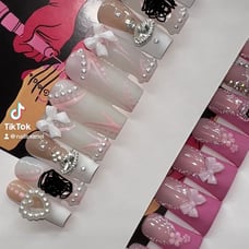 Gel Press on nails// Kitty Glam ✨