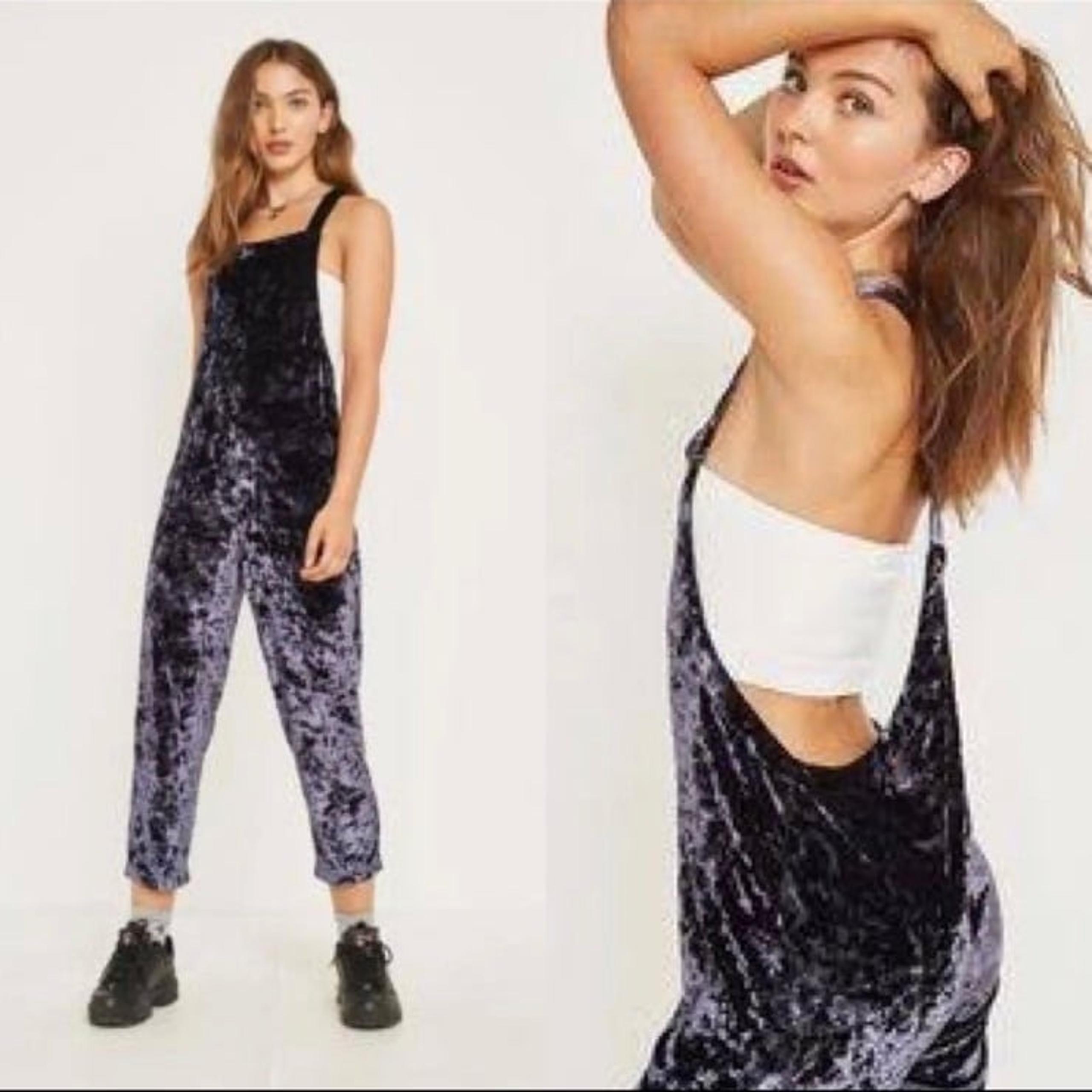 Urban Outfitters Tania Velvet Square Neck Overall Jumpsuit Black Women's Size XS