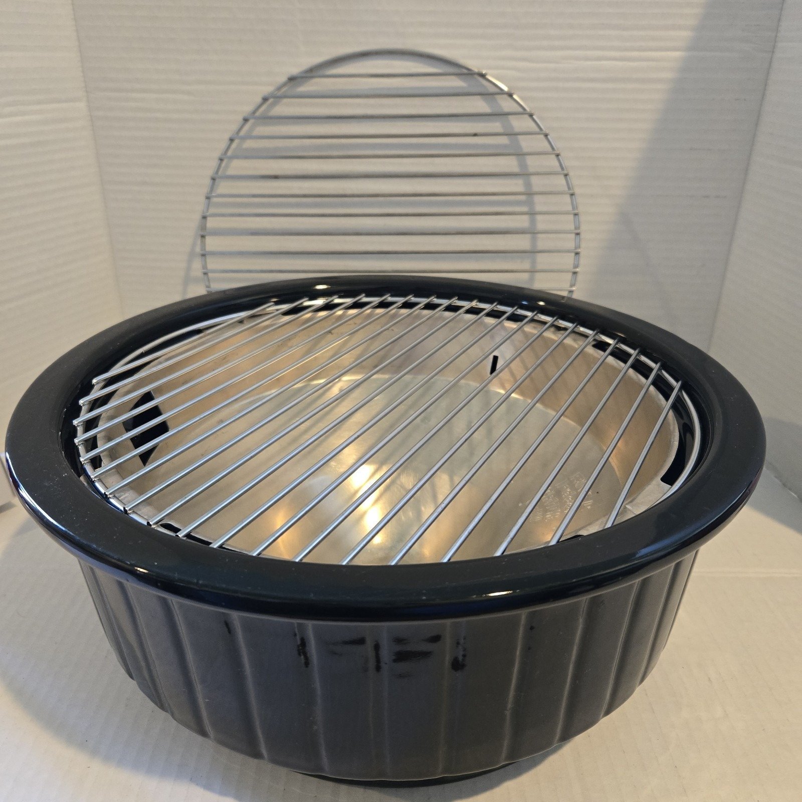 Vintage Rival Crock Indoor BBQ Grill Model 5750 Smokeless Black Stoneware Read