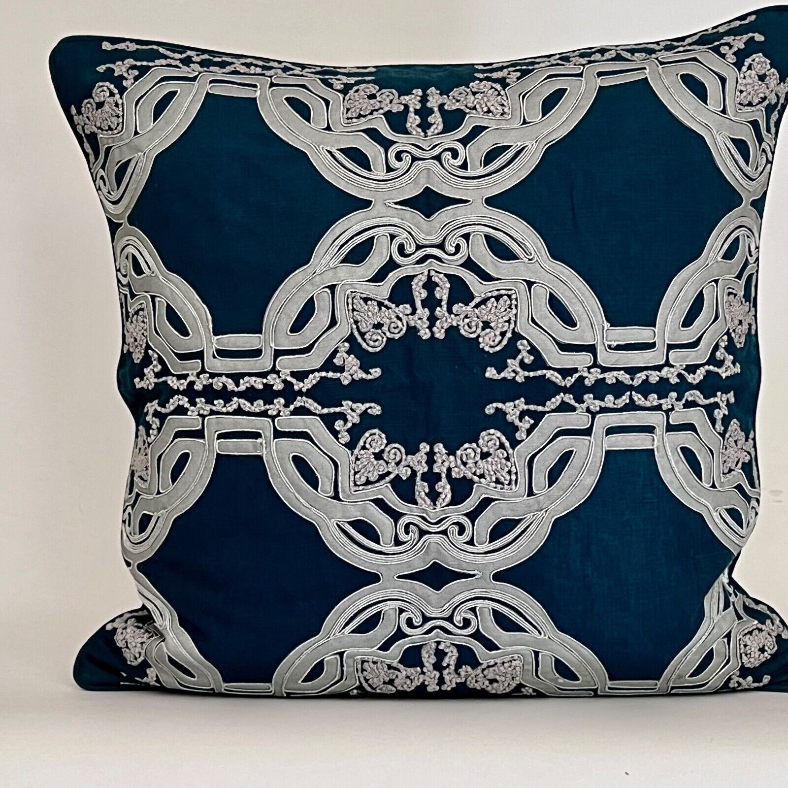 Pottery Barn Print and Embroidery Pillow Cover 22 x 22