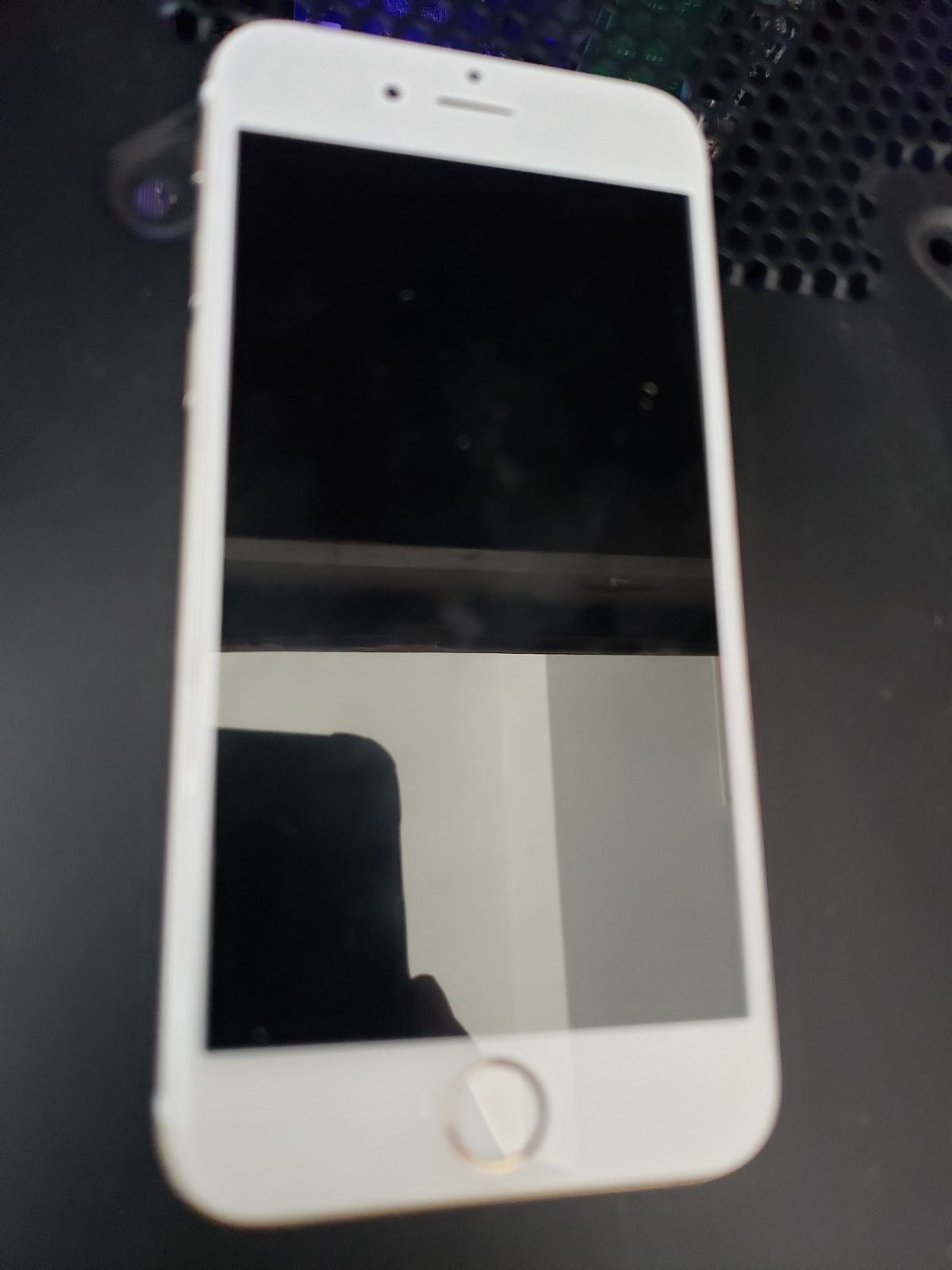 Apple iPhone 6  16GB  Gold Unlocked