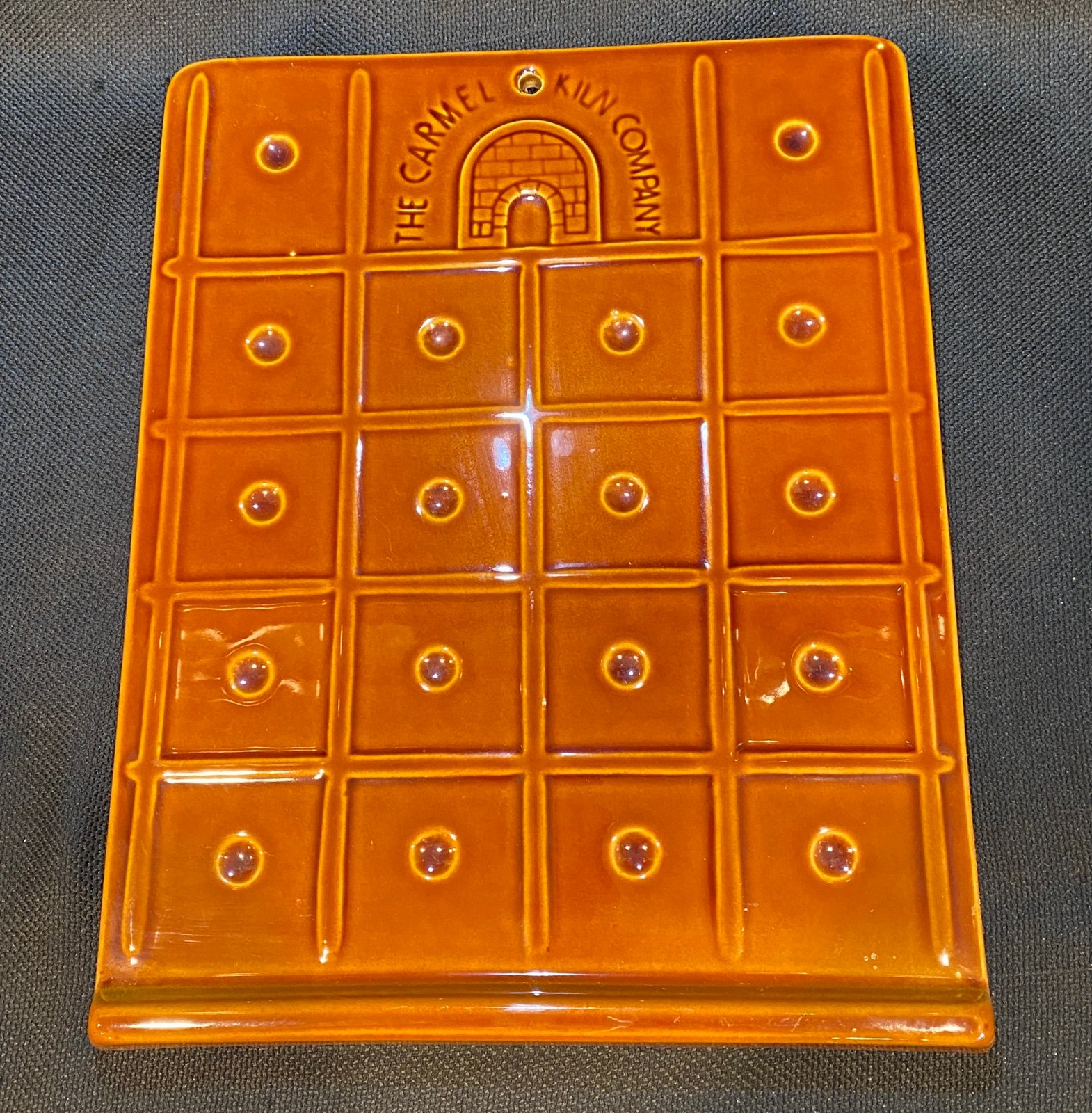 1970’s CARMEL KILN COMPANY Grateful Bread Baking Plate Stone Cookware