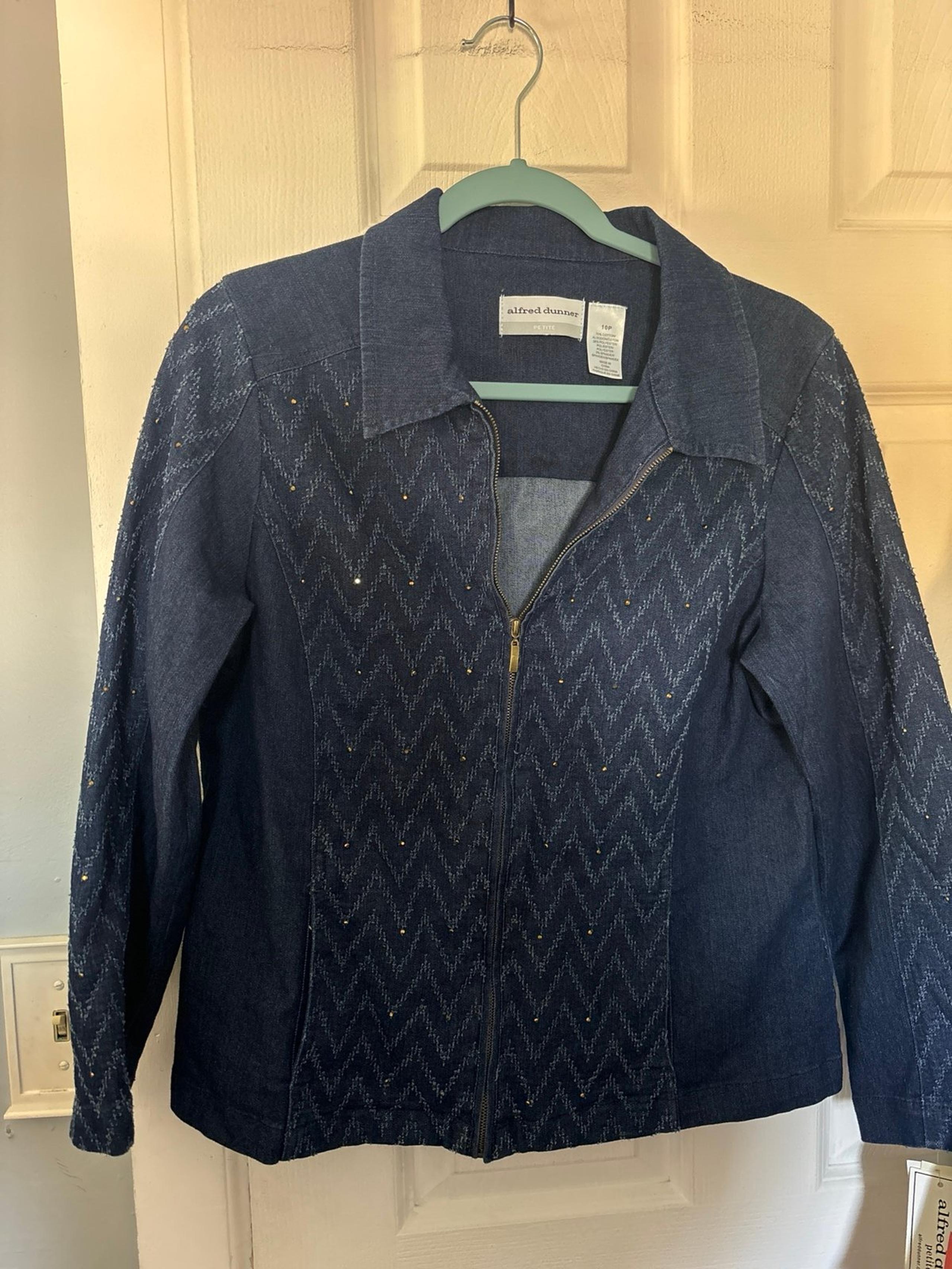 New Womens Alfred Dunner Sierra Madre Jean zip up jacket size 10P bling cute