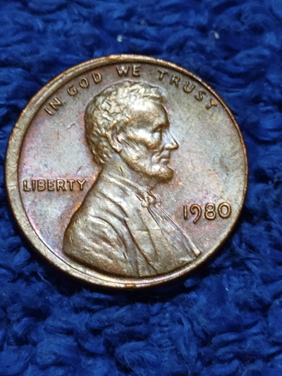 USA minted penny...1980 P.. Error ---(off center)