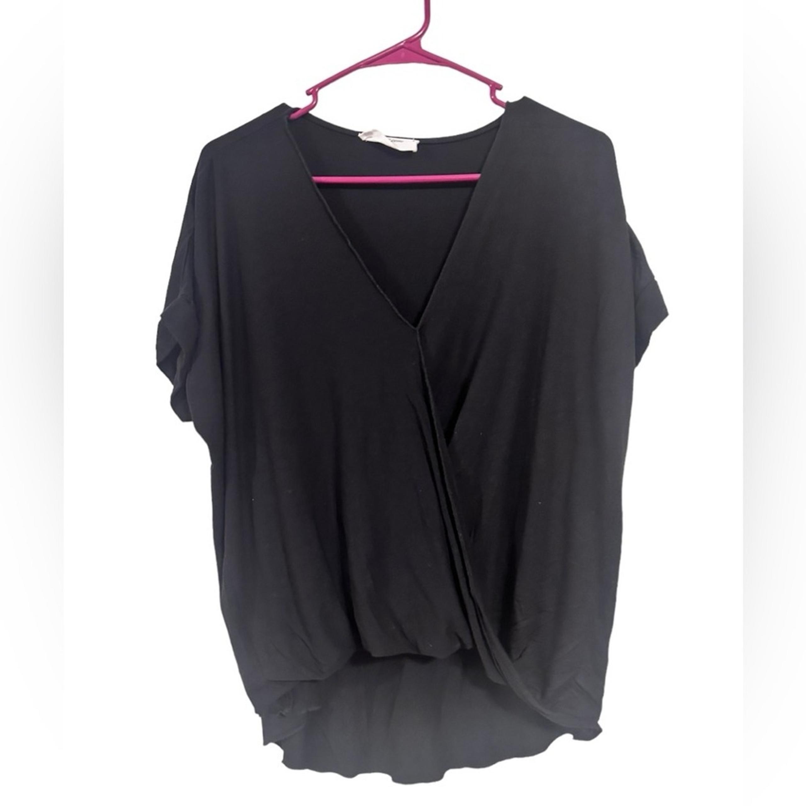Double Zero Black Wrap Front Short Sleeve top Spicy Small