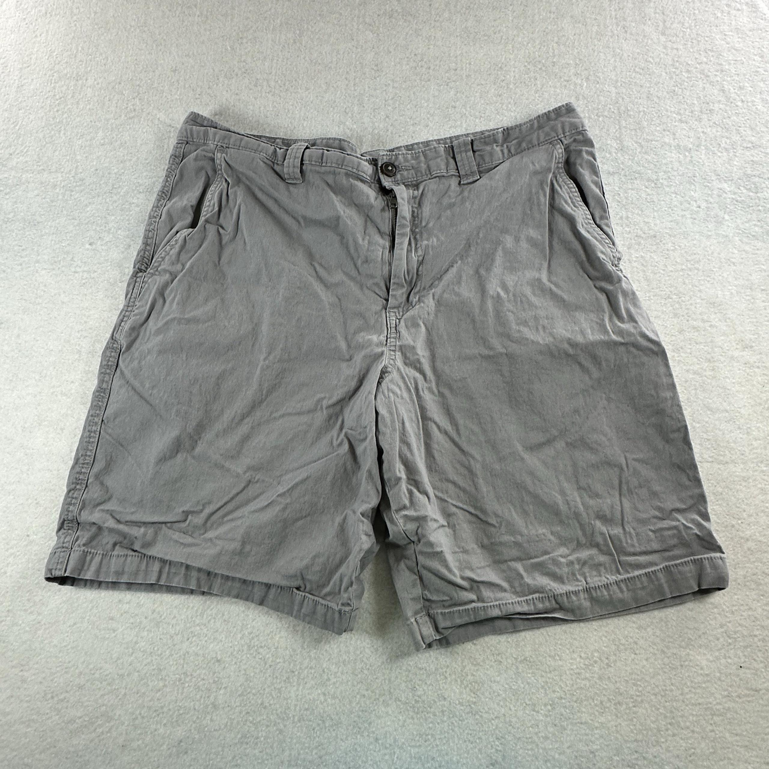 Magellan Outdoor Men's Shorts Size 38W Gray Chino Flat Front