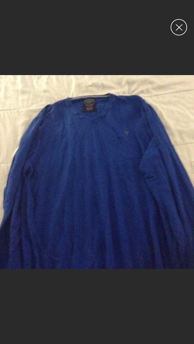 AE v neck sweater