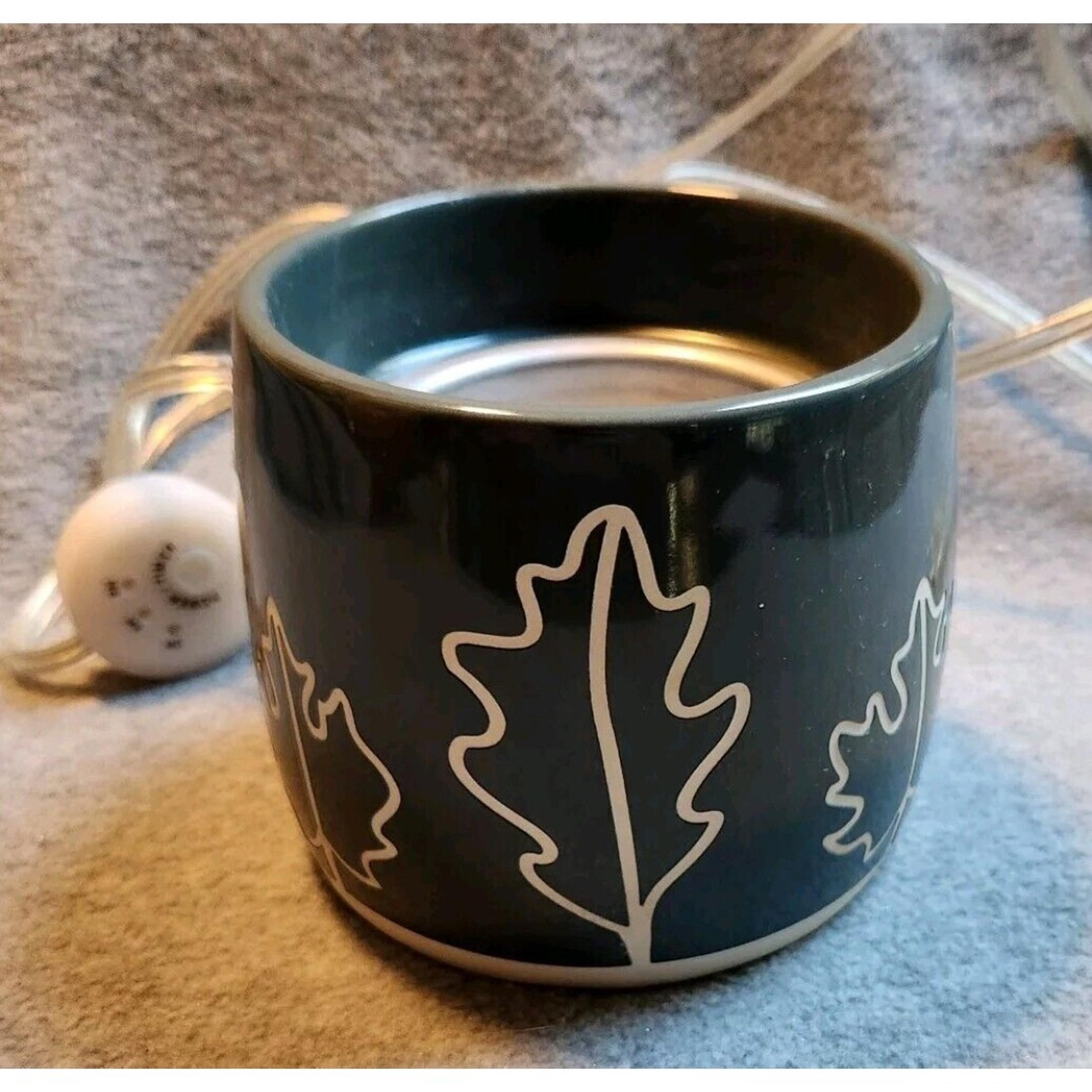 Yankee Candle Scenterpiece Meltcup Warmer Flameless Electric Green Leaves 2015