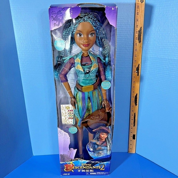 Disney Descendants 2 Isle Of The Lost Uma Big 28 Doll Aqua Hair NEW Box Wear