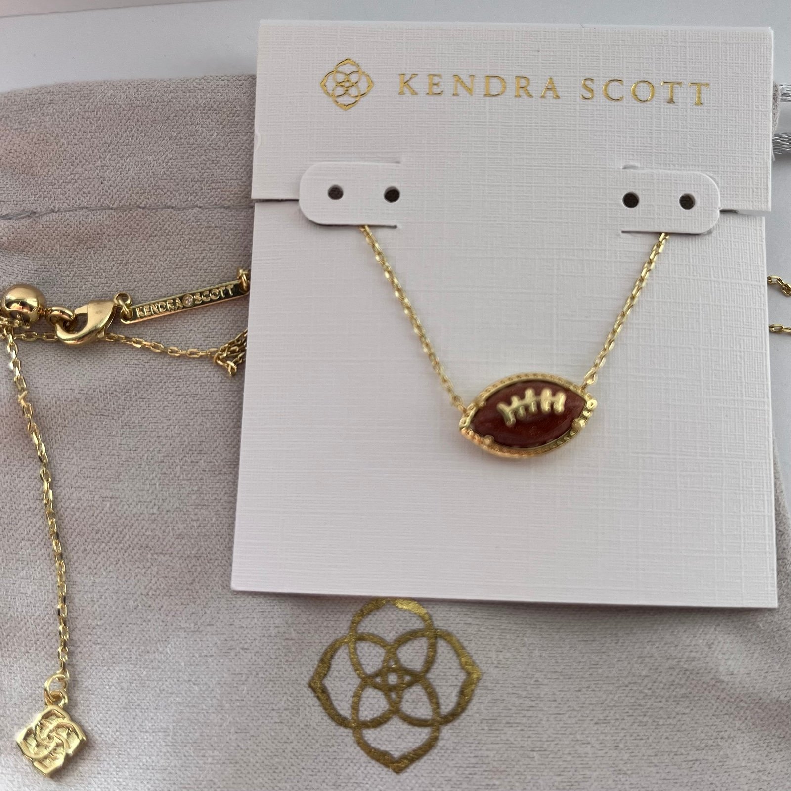 ✨Kendra Scott Football Gold Orange Goldstone Short Pendant Necklace New ✨
