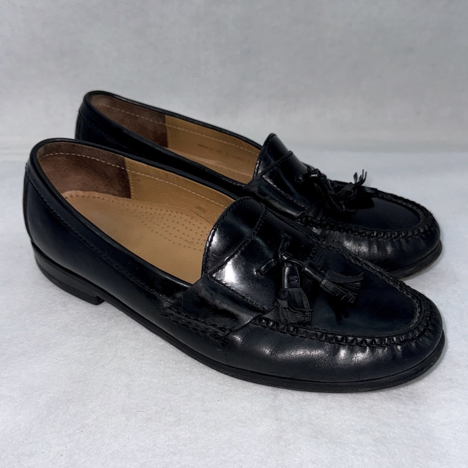 Men’s Cole Haan Leather Pinch Tassel Loafer Black size 10