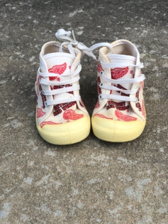 Vintage Detroit red wings baby hightop shoes