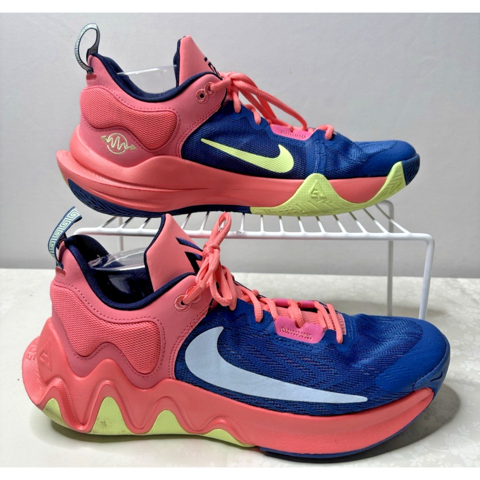Nike Giannis Immortality Size 11 US Blue/Pink/ Yellow Blue Laser Crimson