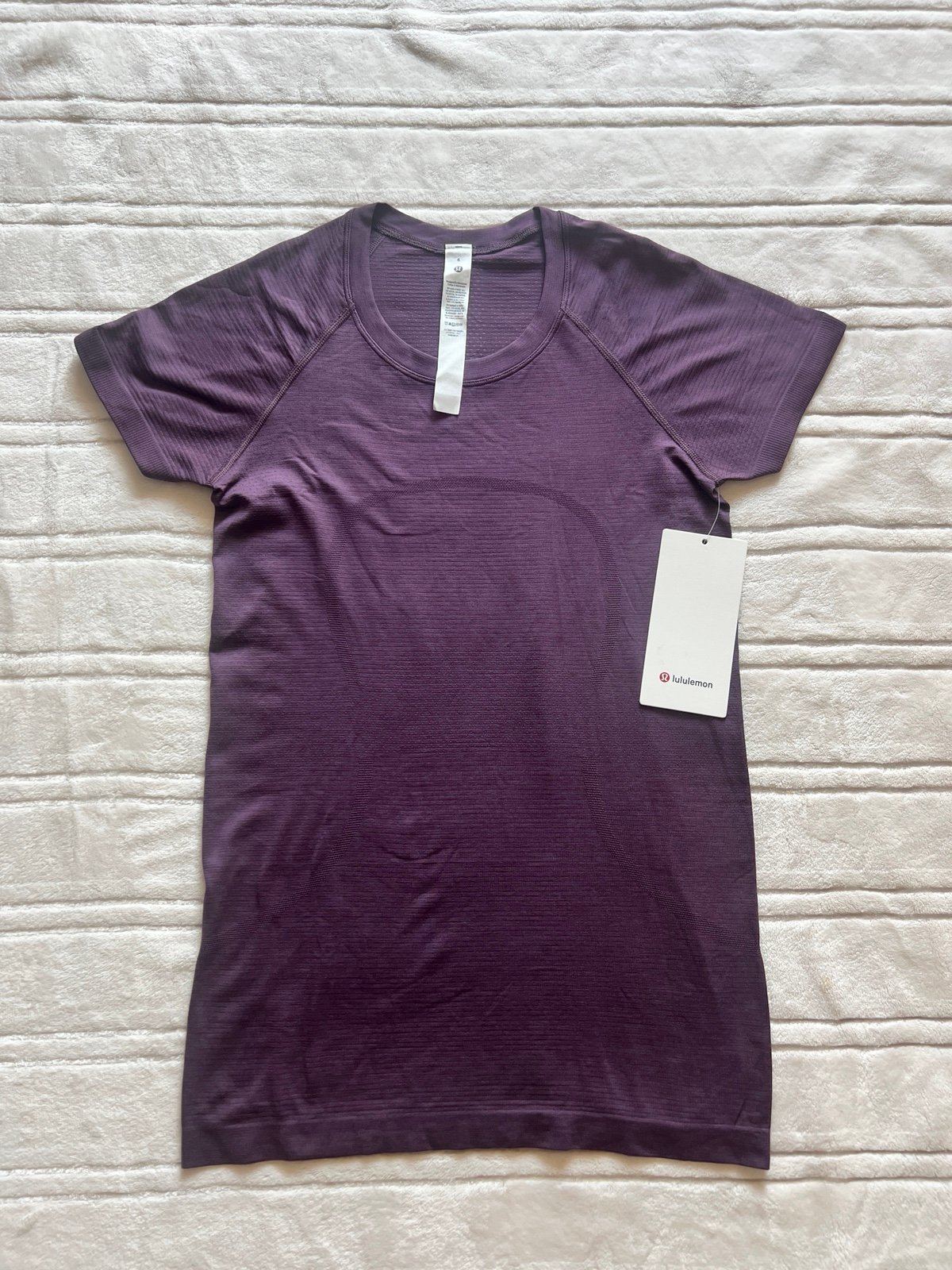 Lululemon Swiftly Tech Short sleeve 2.0