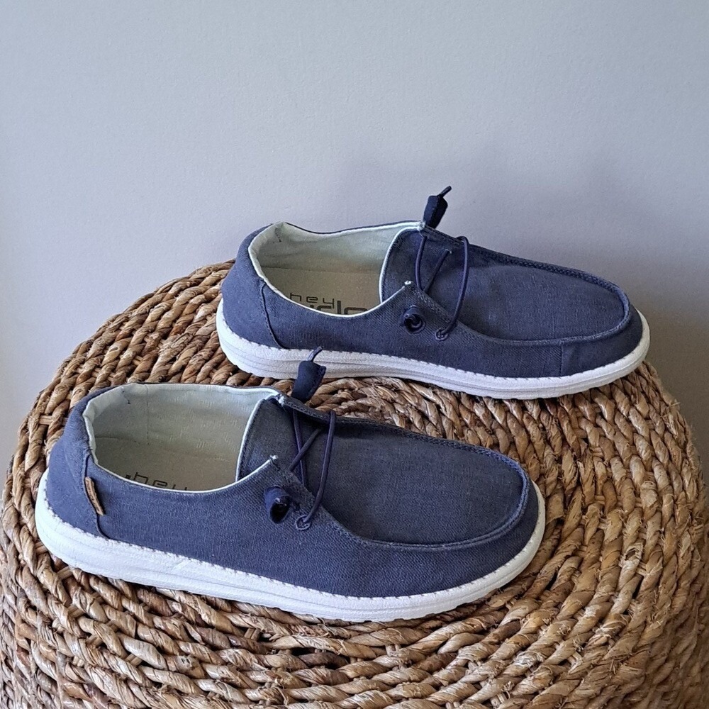 Hey Dude Womens Wendy Chambray Blue Canvas Loafer Sneakers White Soles S-8