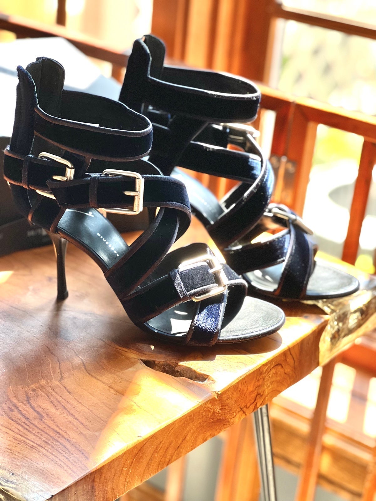 Giuseppe Zanotti Women's I10116 Velvet Buckle Sandal (NEW)