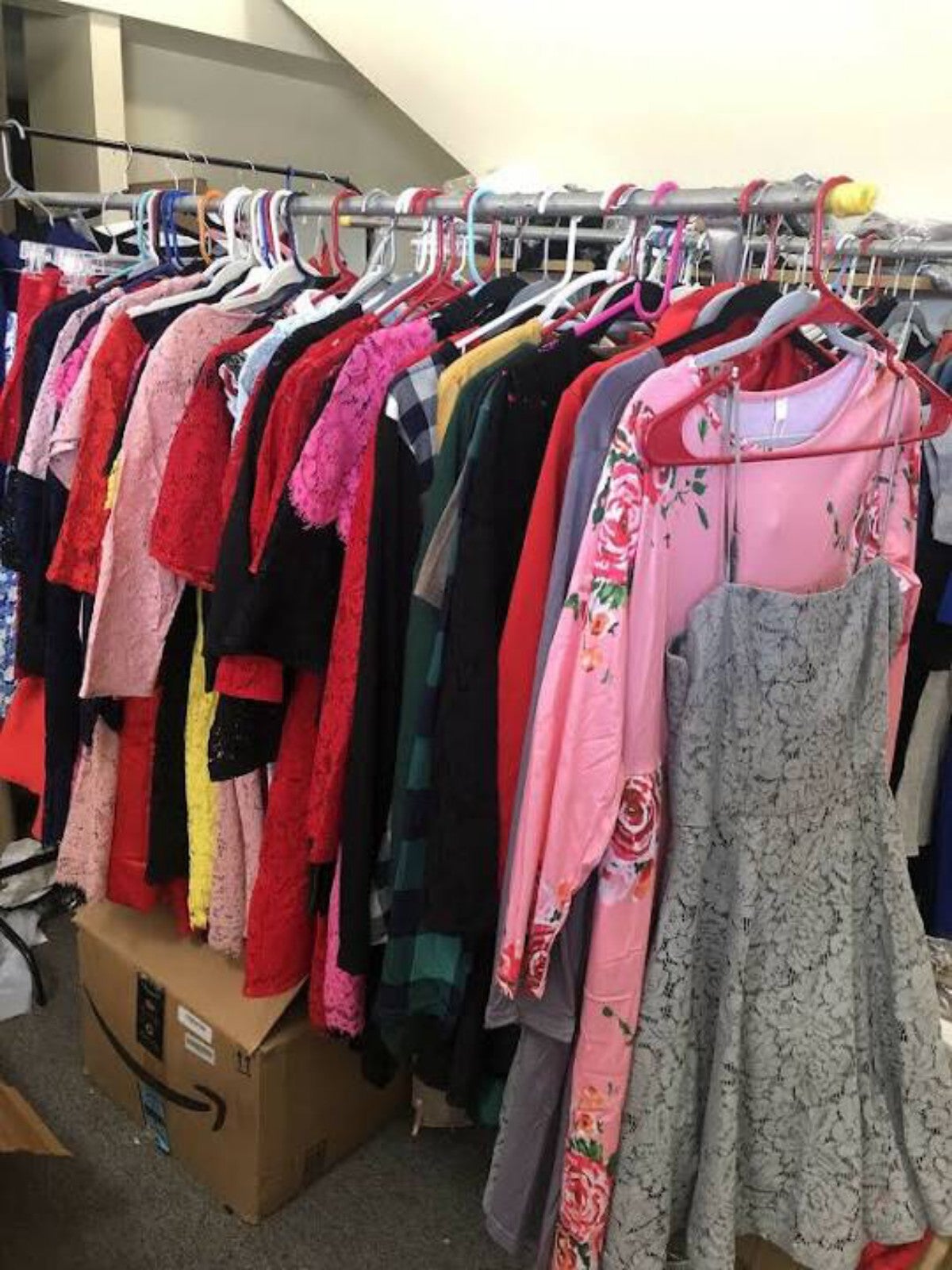 Large bundle of women's clothing size extra large to extra extra large stylish