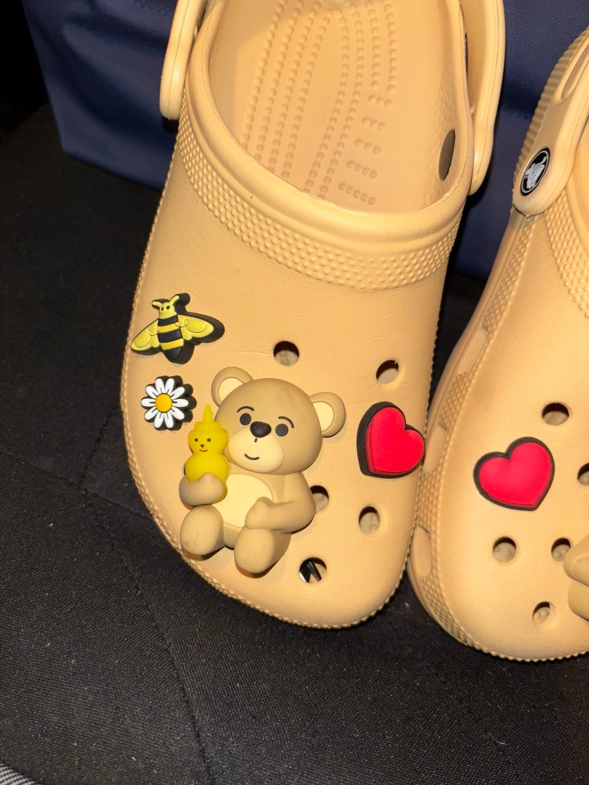 【CROCS】Classic Teddy Bear Clog Crocs Classic Lined Iam Brown Bear clogs Brown | Dressinn