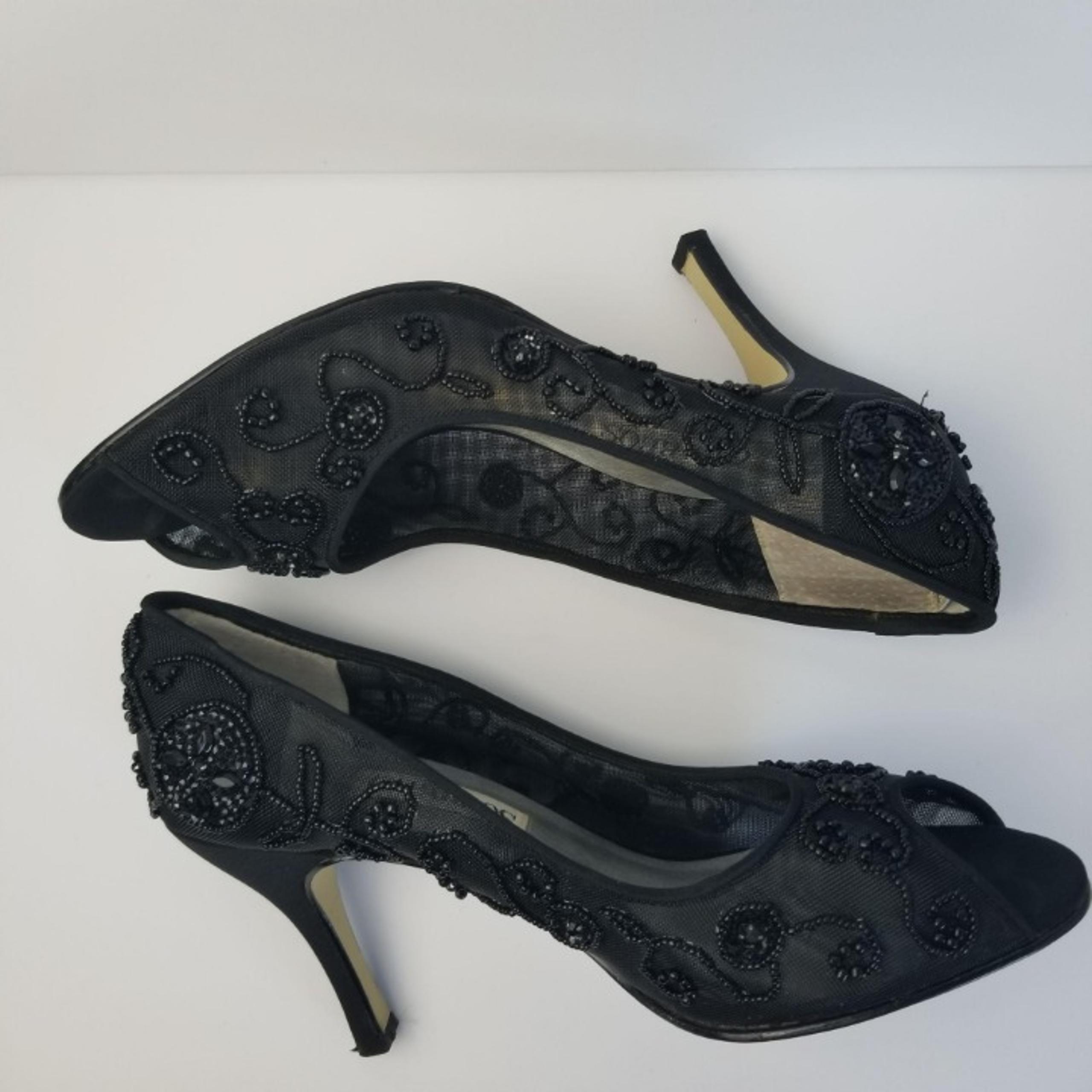 Caparros Beaded Peep Toe Pumps Sz 8.5