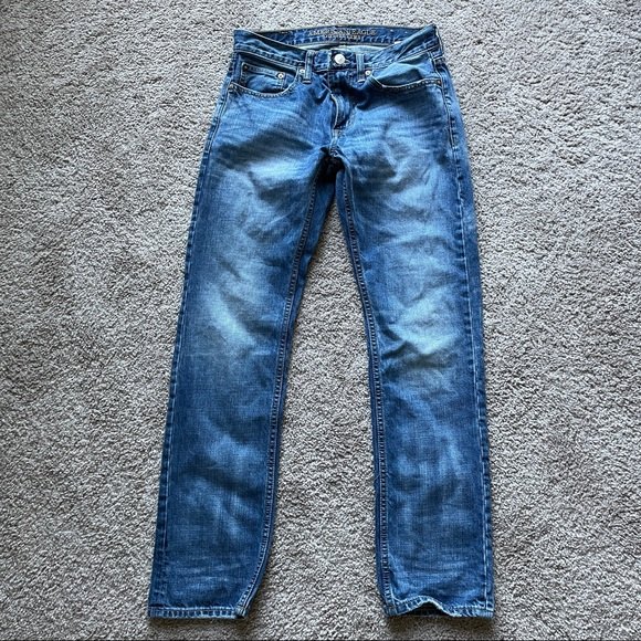 AMERICAN EAGLE VINTAGE JEANS