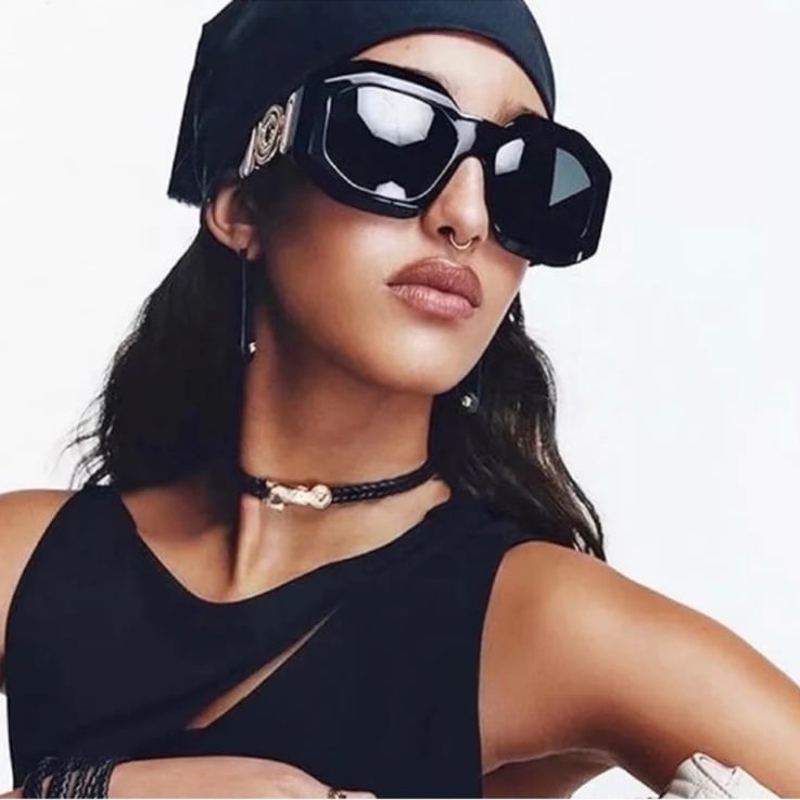 Fashion Inspired Oversized vintage sunglasses