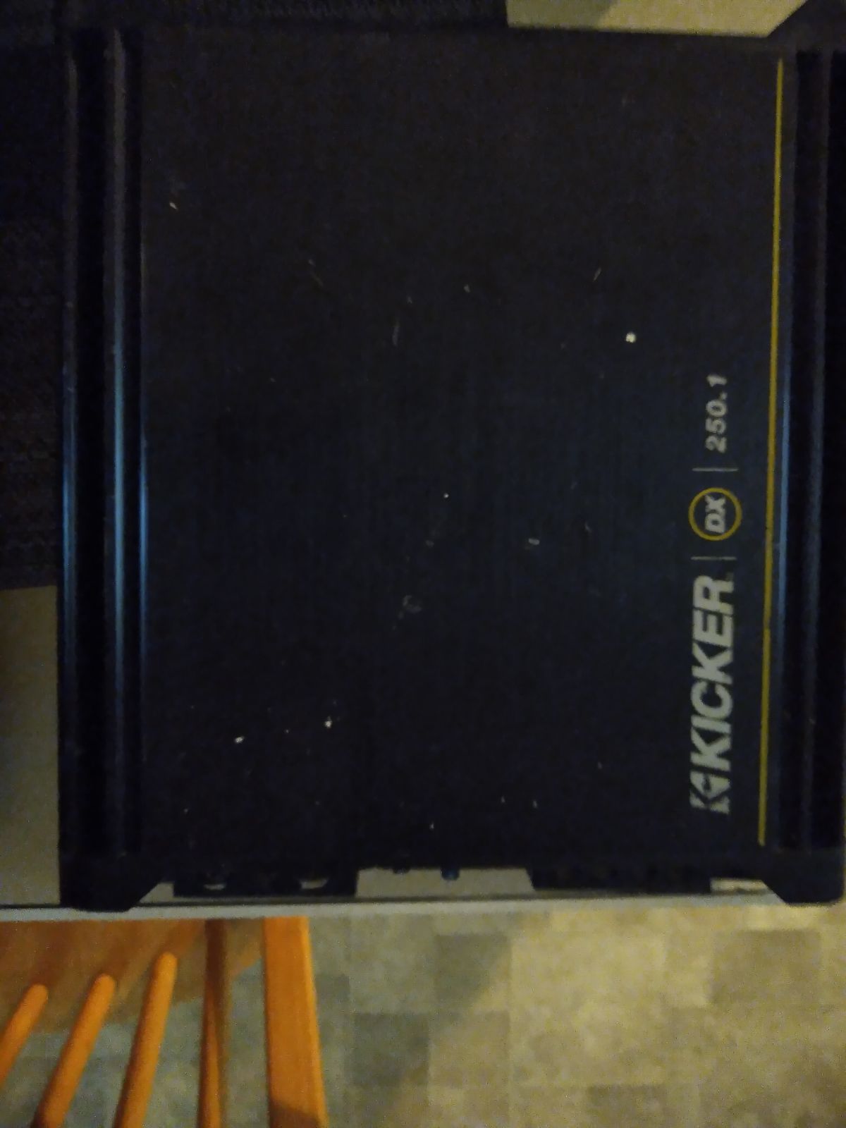 kicker amp