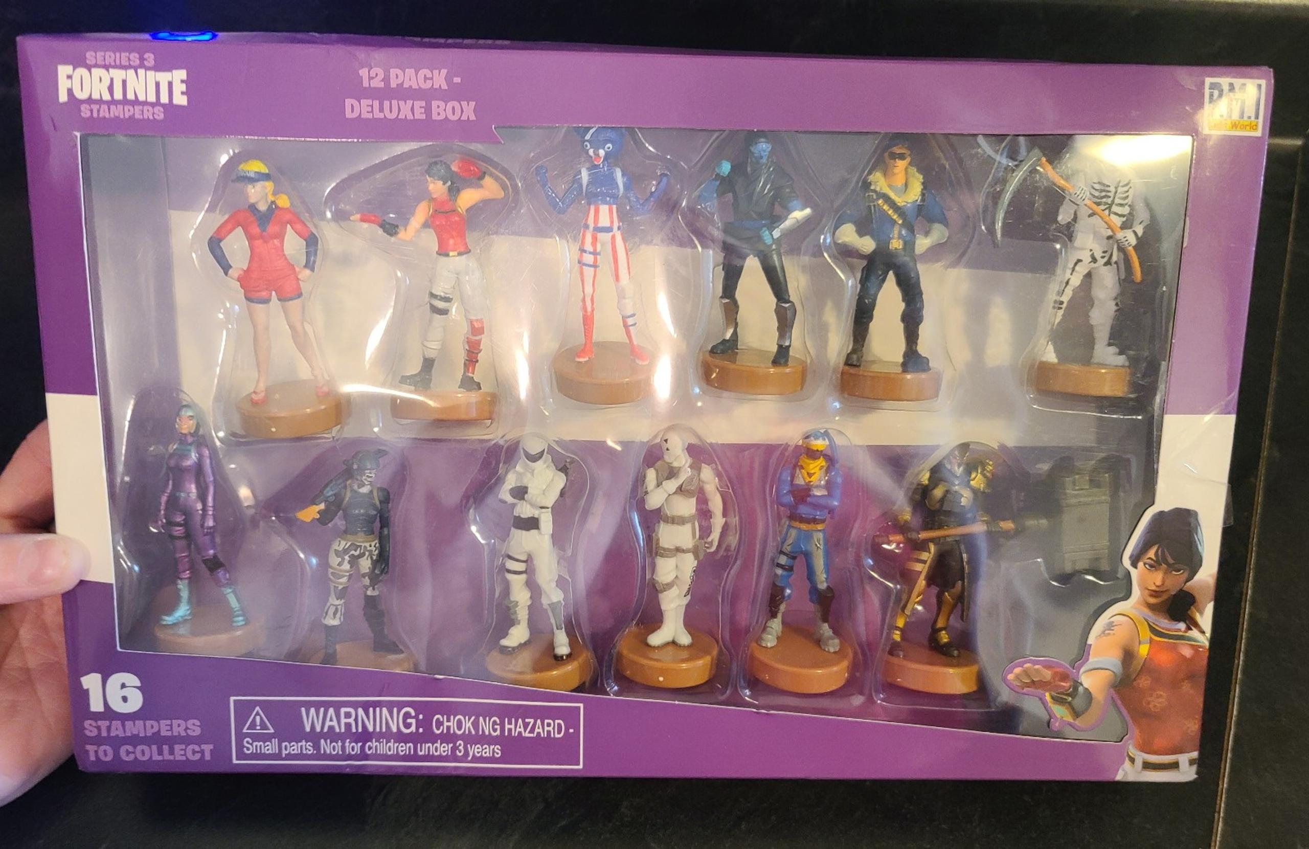 Fortnite Series 3 Stampers Deluxe Box 12-Pack- Epic Games