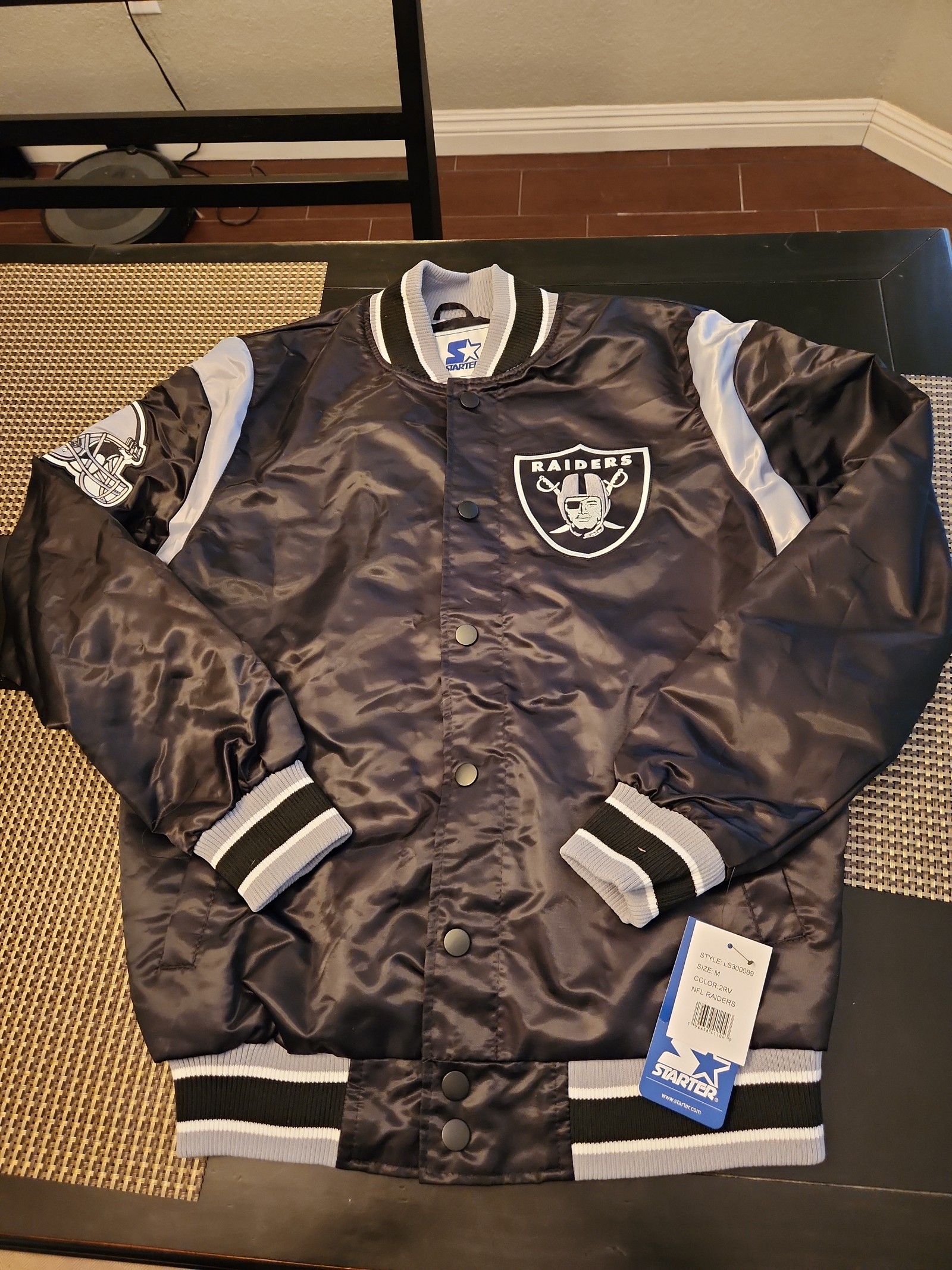 New Las Vegas Raiders Traditional Starter Snap Down Bomber Jacket Mens medium