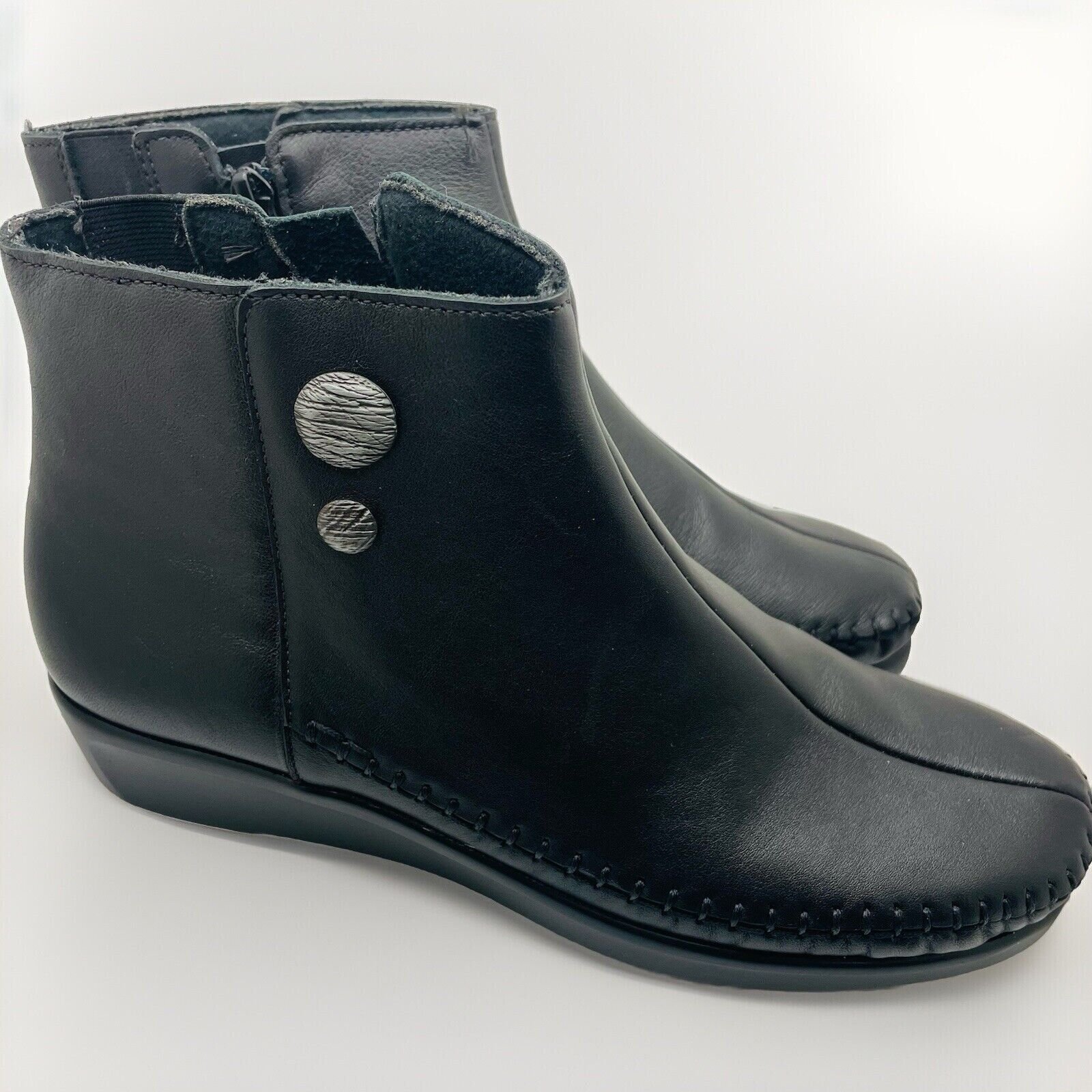 SAS Jade Black Women's Ankle Boot Size 7N Bootie NEW No Box Buttons Wedge Heel