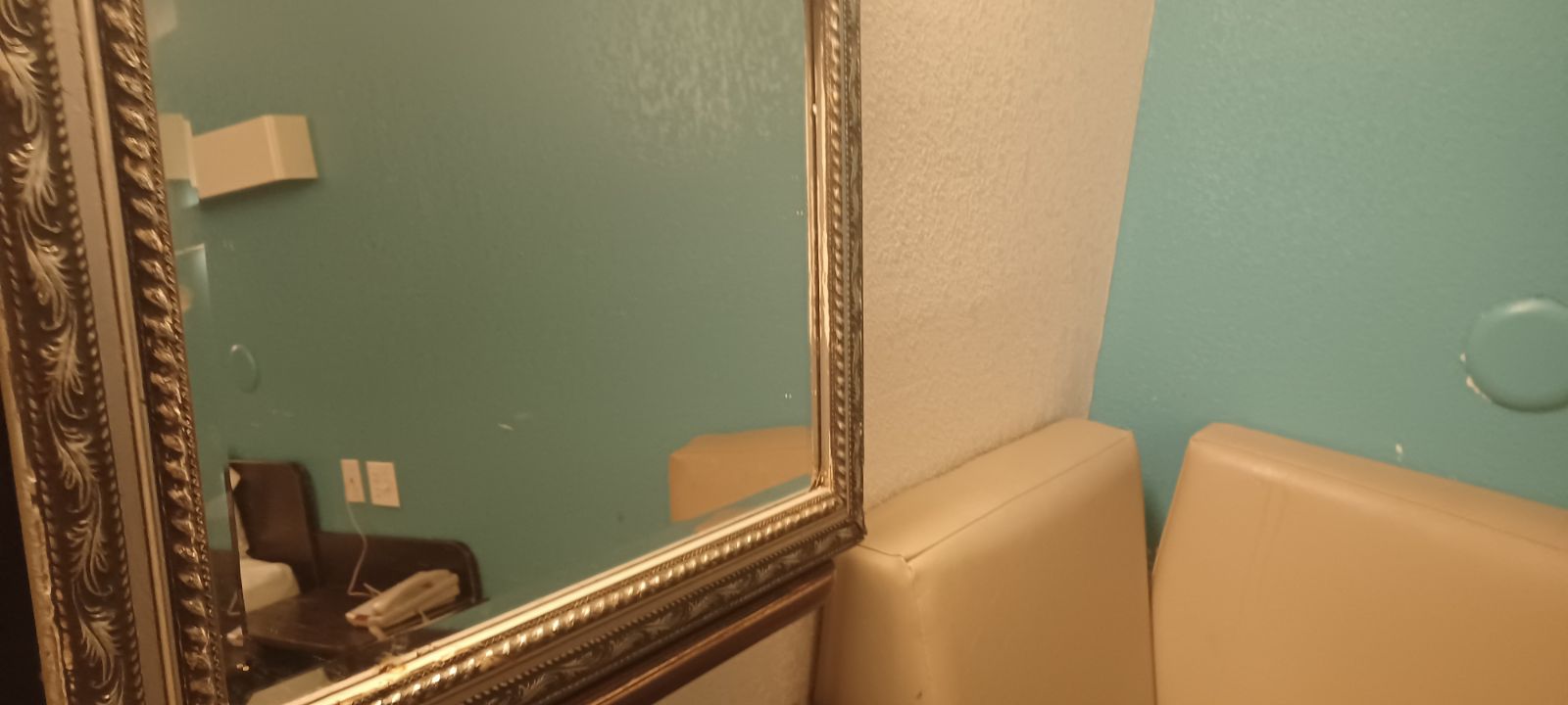 wall mirror