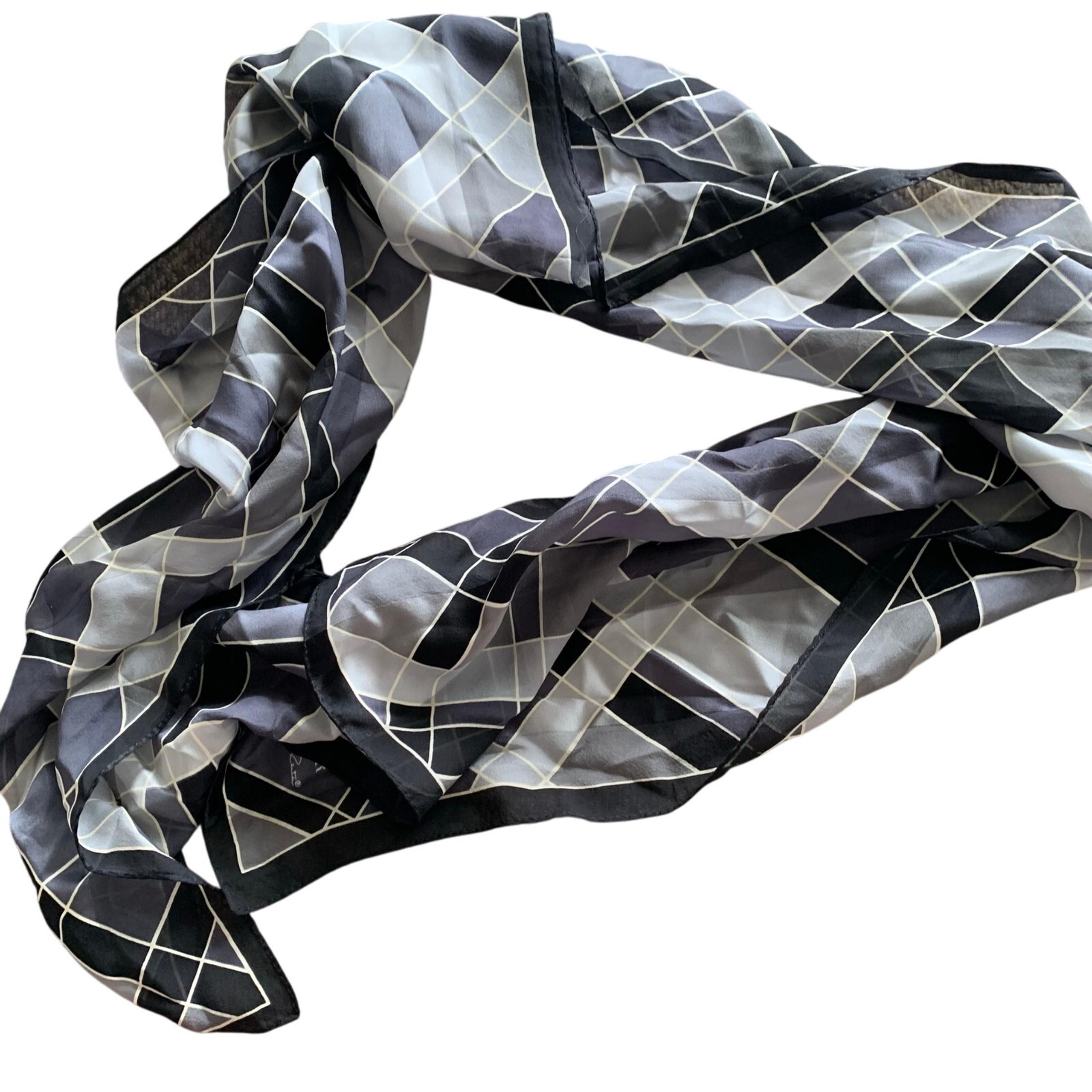 Vintage Designer Grey Plaid Silk Oscar De La Renta Oblong Womens Scarf