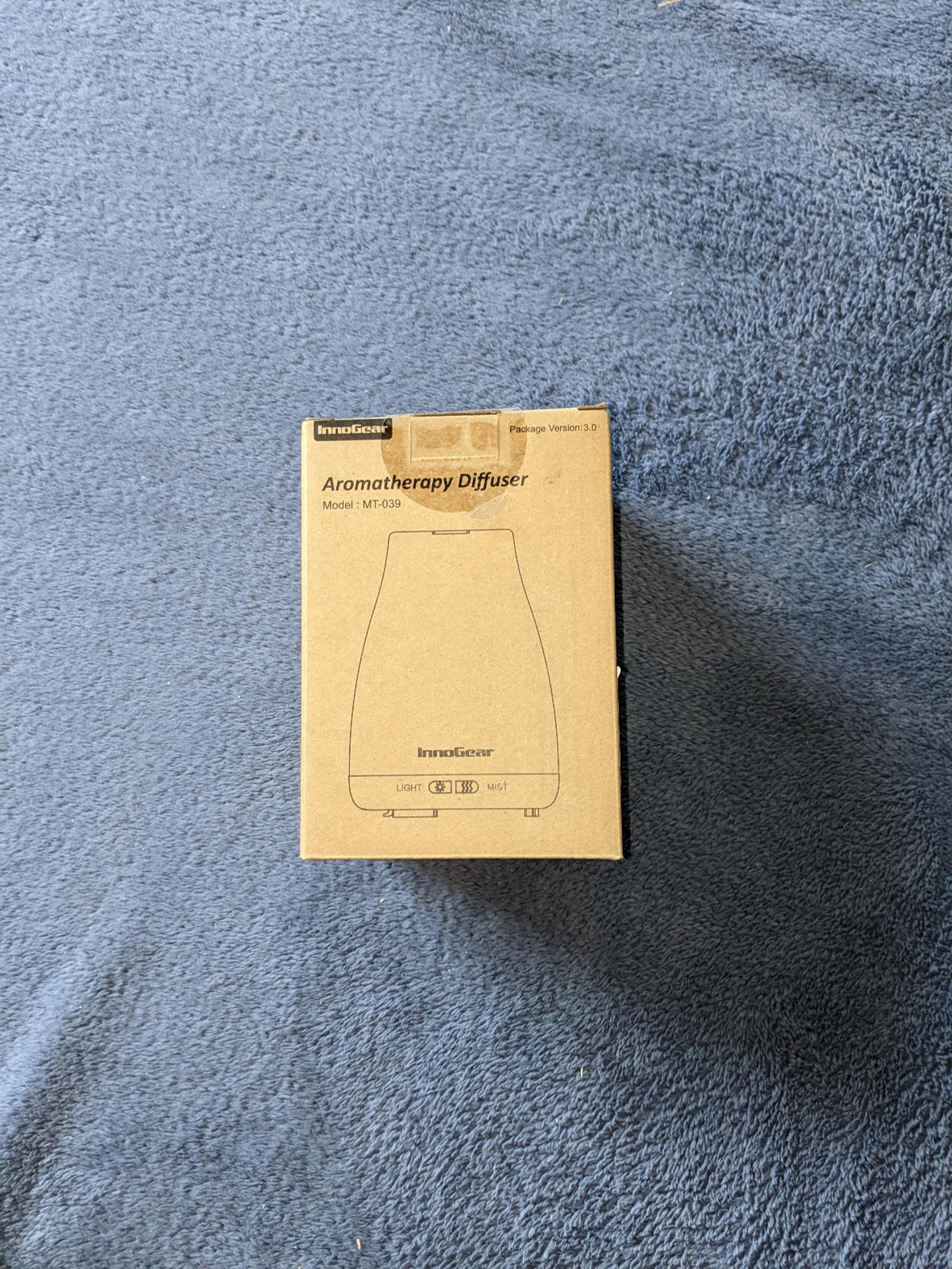 InnoGear Essential Oil Diffuser – Ultrasonic, LED Light, NEW in Box