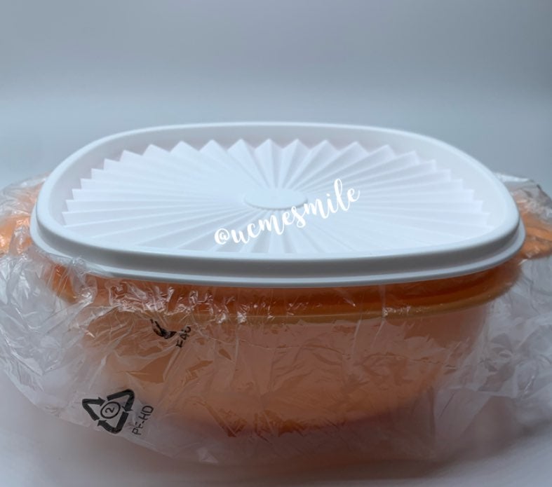 Tupperware Large Servalier Bowl