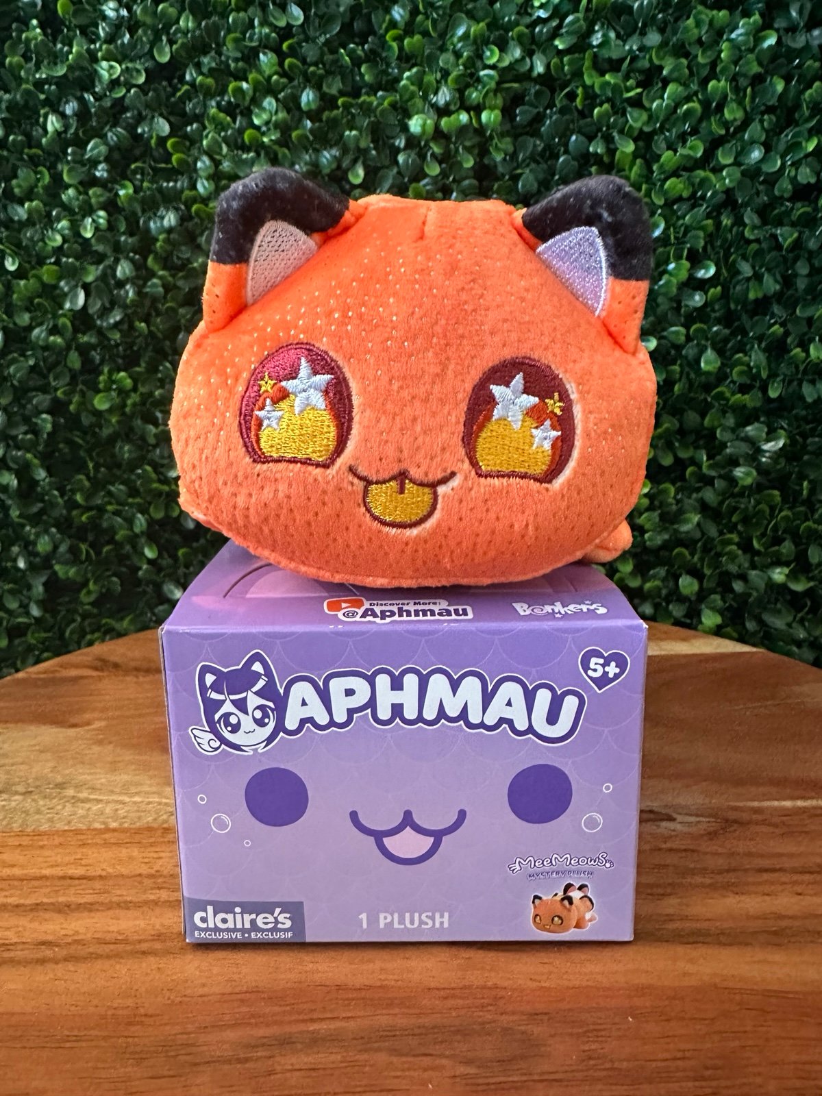 Aphmau MeeMeows Under the Sea Clownfish Cat