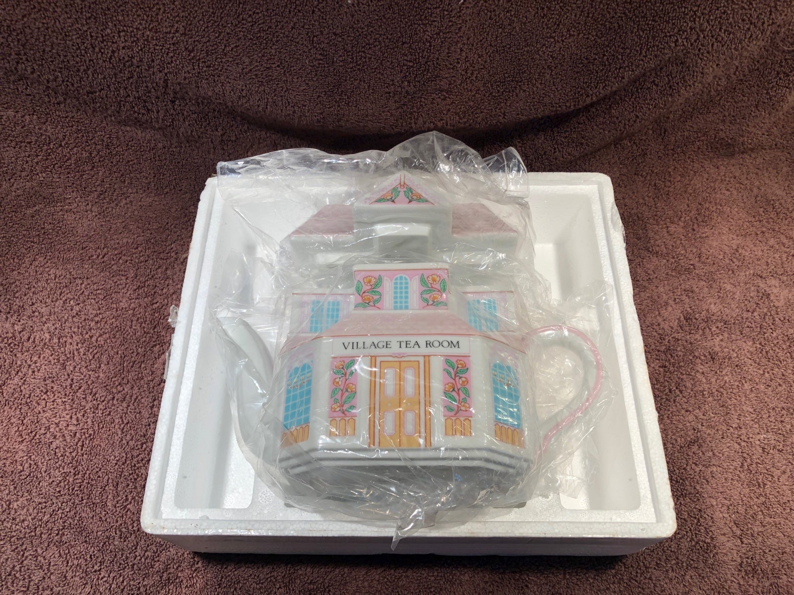 Lenox selling spice village tea pot