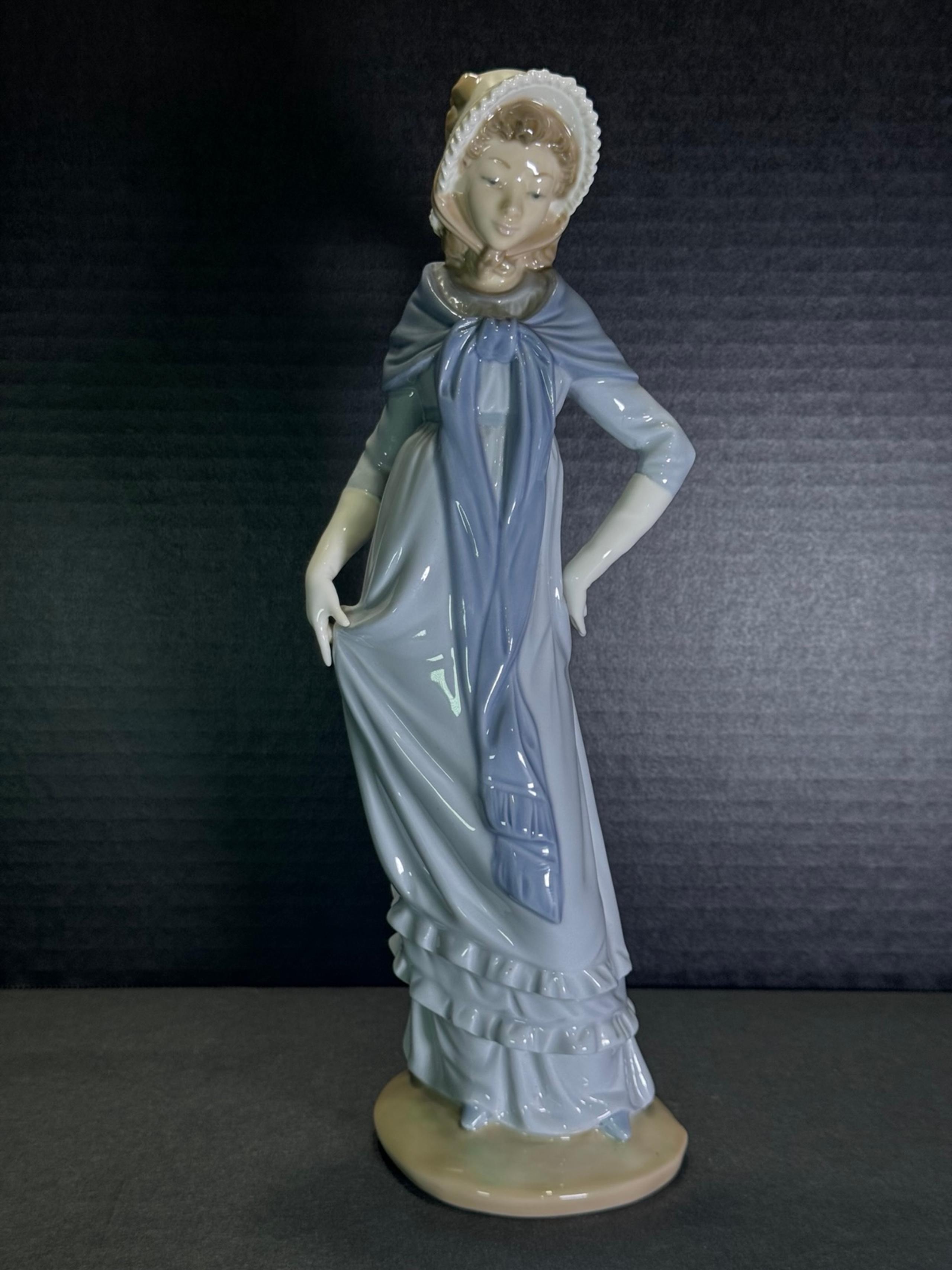 Lladro Nao Lady W/Shawl & Hat Porcelain 12.5” Woman Girl Figurine #290