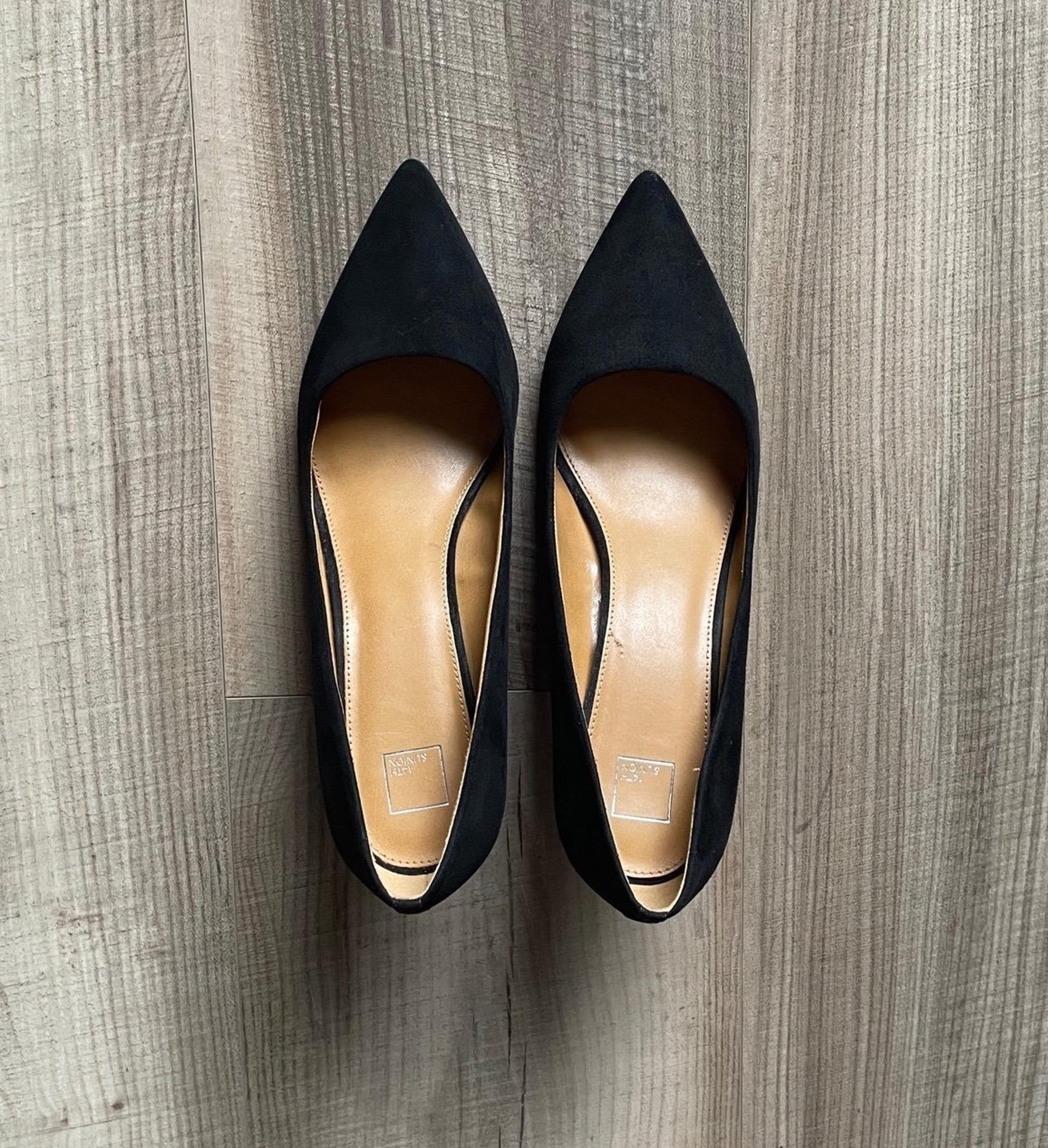 14th & Union Black suede pointed toe pumps - 11