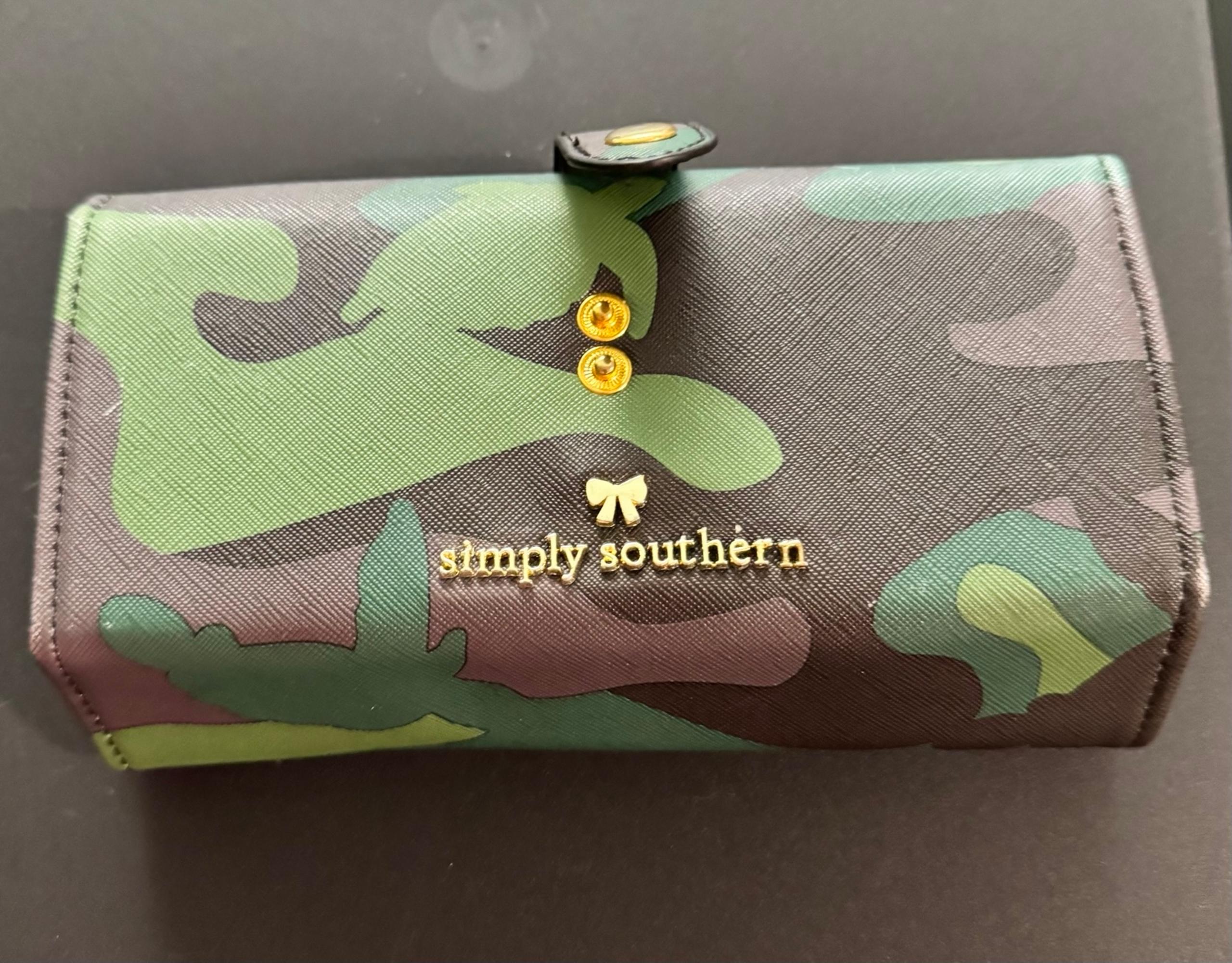 New Simply Southern Camo Green Wallet
