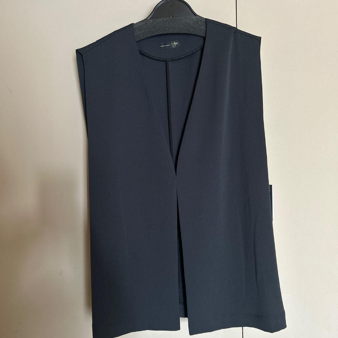 [Original Price 22,000 yen] Aga Sleeveless Jacket, Gilet, Black, Size M