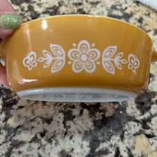 Vintage Pyrex Butterfly Gold 471-B 500 ML Round Casserole Dish with Lid