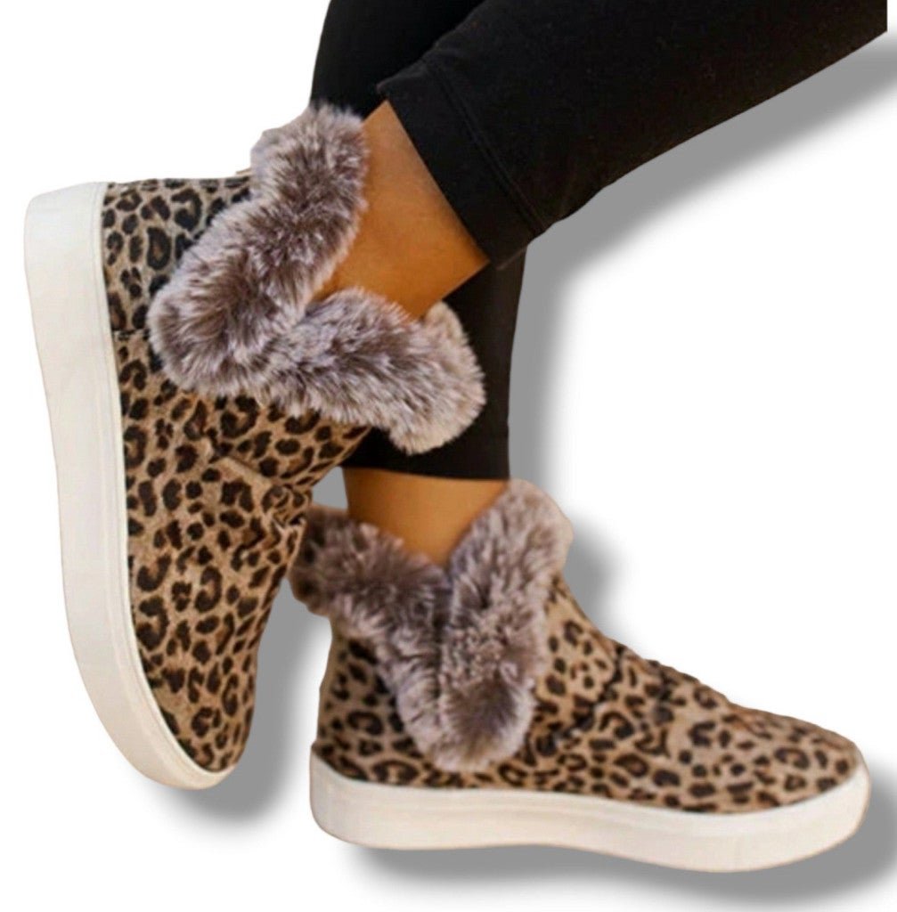 Very G Leopard Print Fur Lined Booties - Size 9