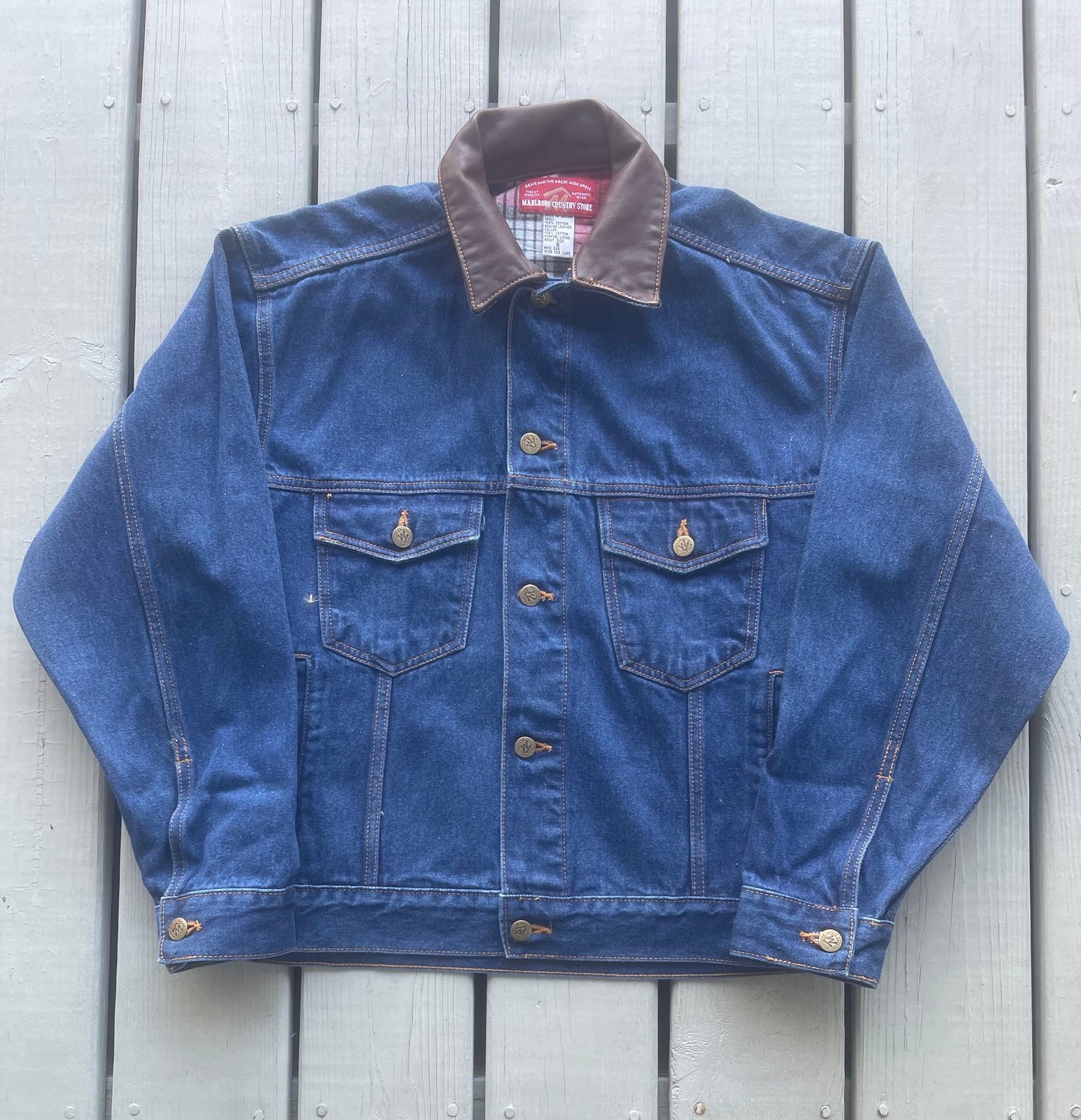 Vintage Marlboro Country Store Denim Jean Trucker Jacket Size S Leather Collar