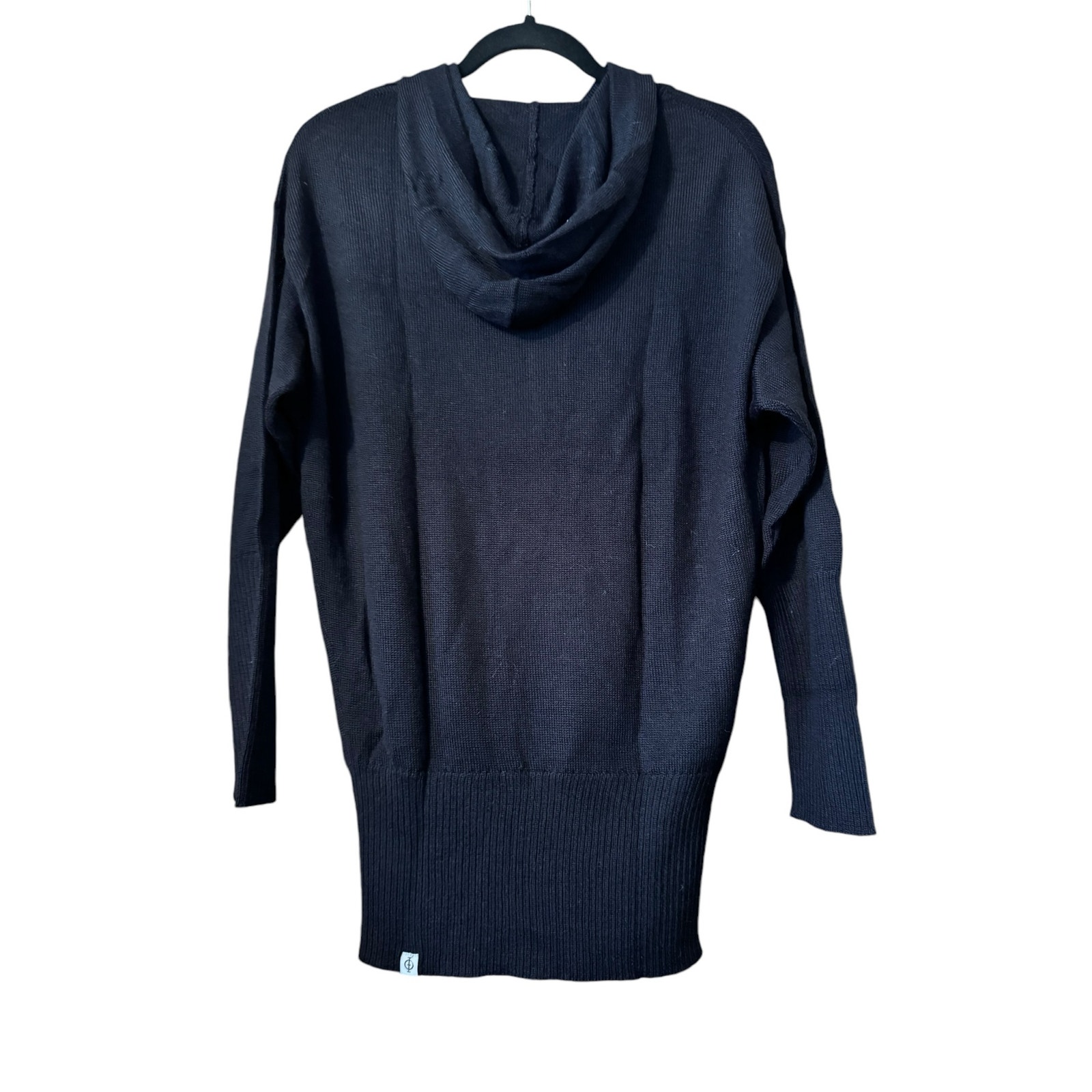Totemmi yoga hoodie 100% sustainable baby alpaca wool athleisure Black