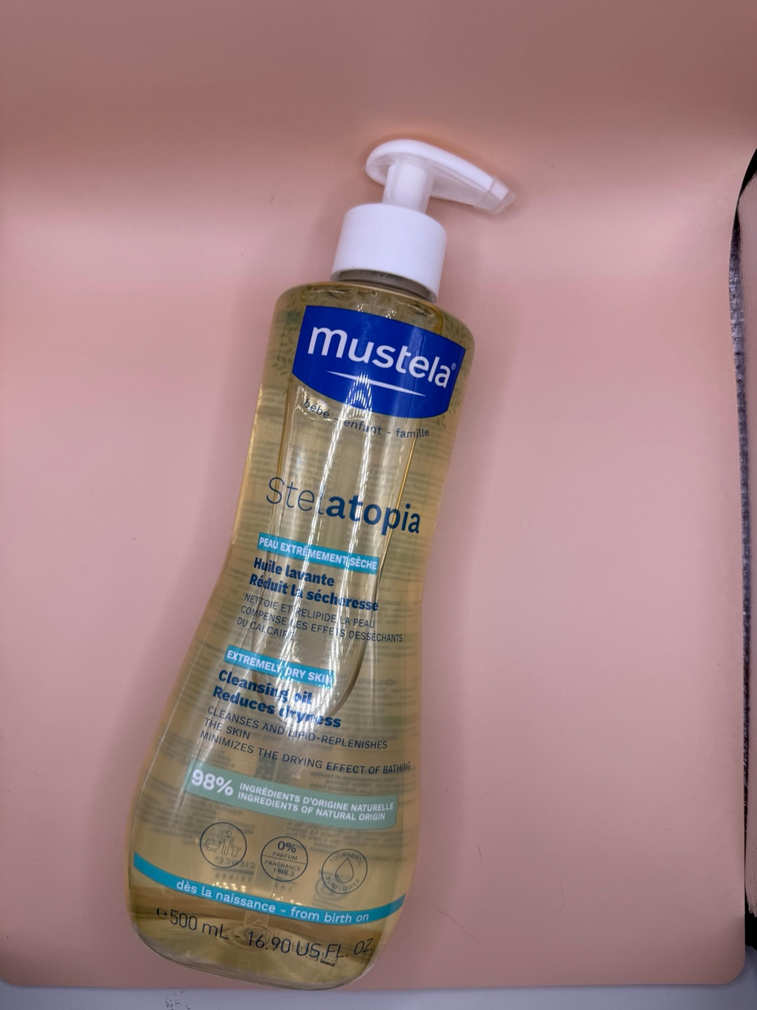 Mustela Stelatopia cleansing oil