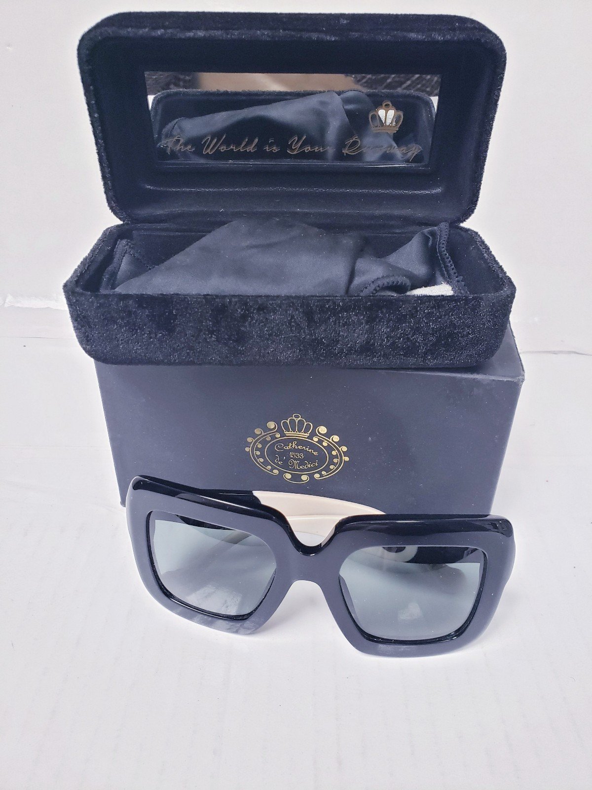 Catherine de Medici Sunglasses