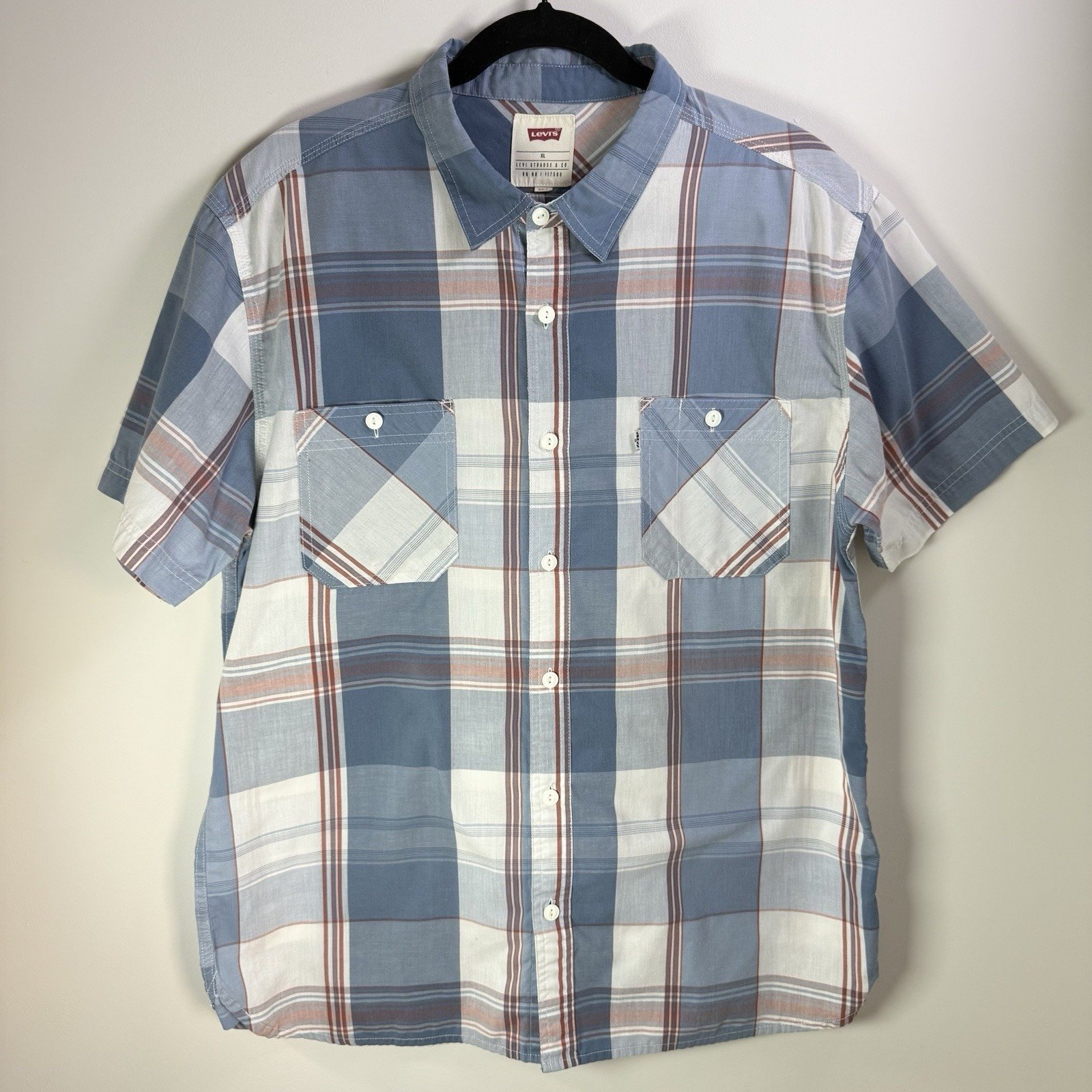 Levi's Men XL Button Up Shirt XLarge Red/White/Blue Plaid Short Sleeve Collar